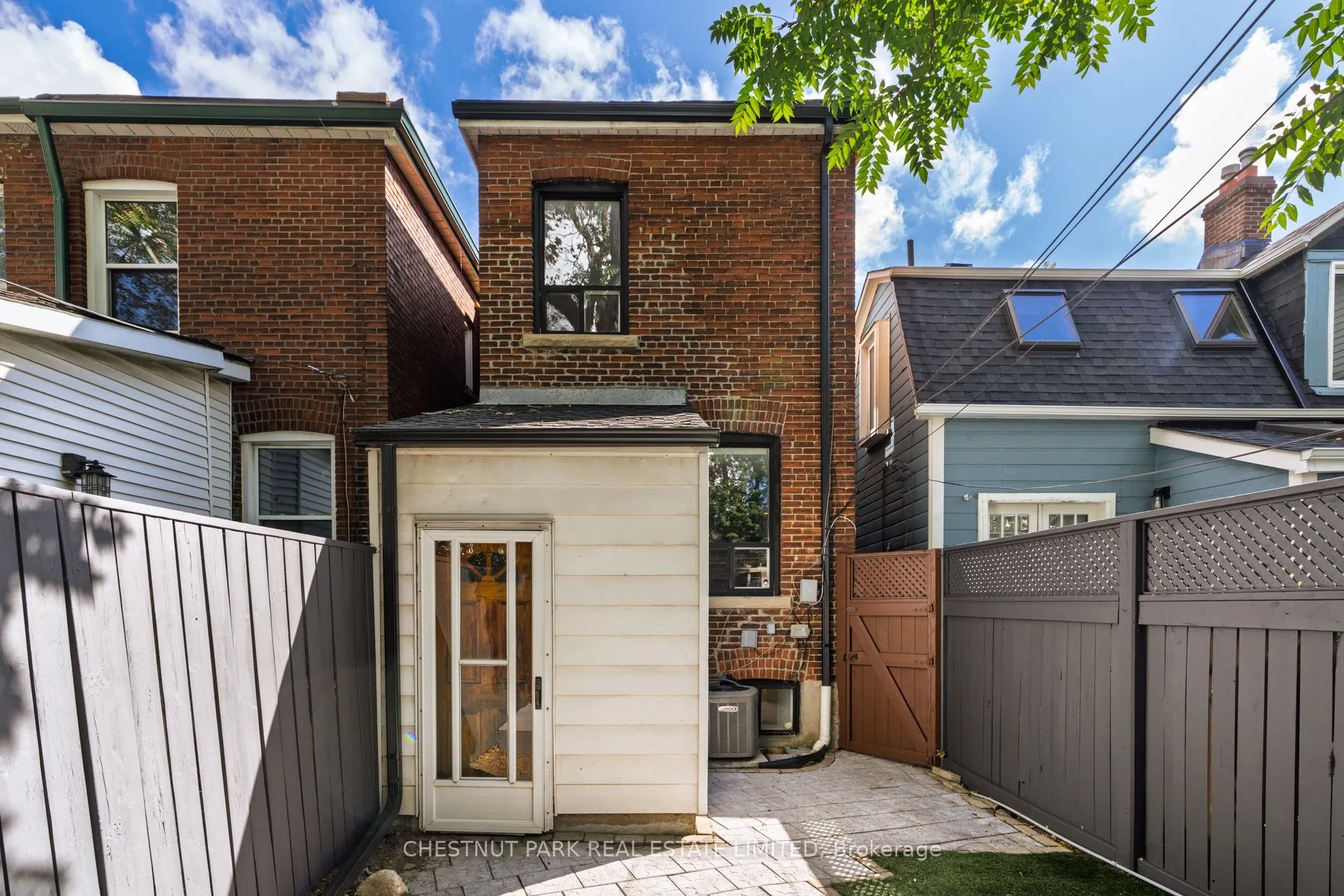 86 Cambridge Avenue