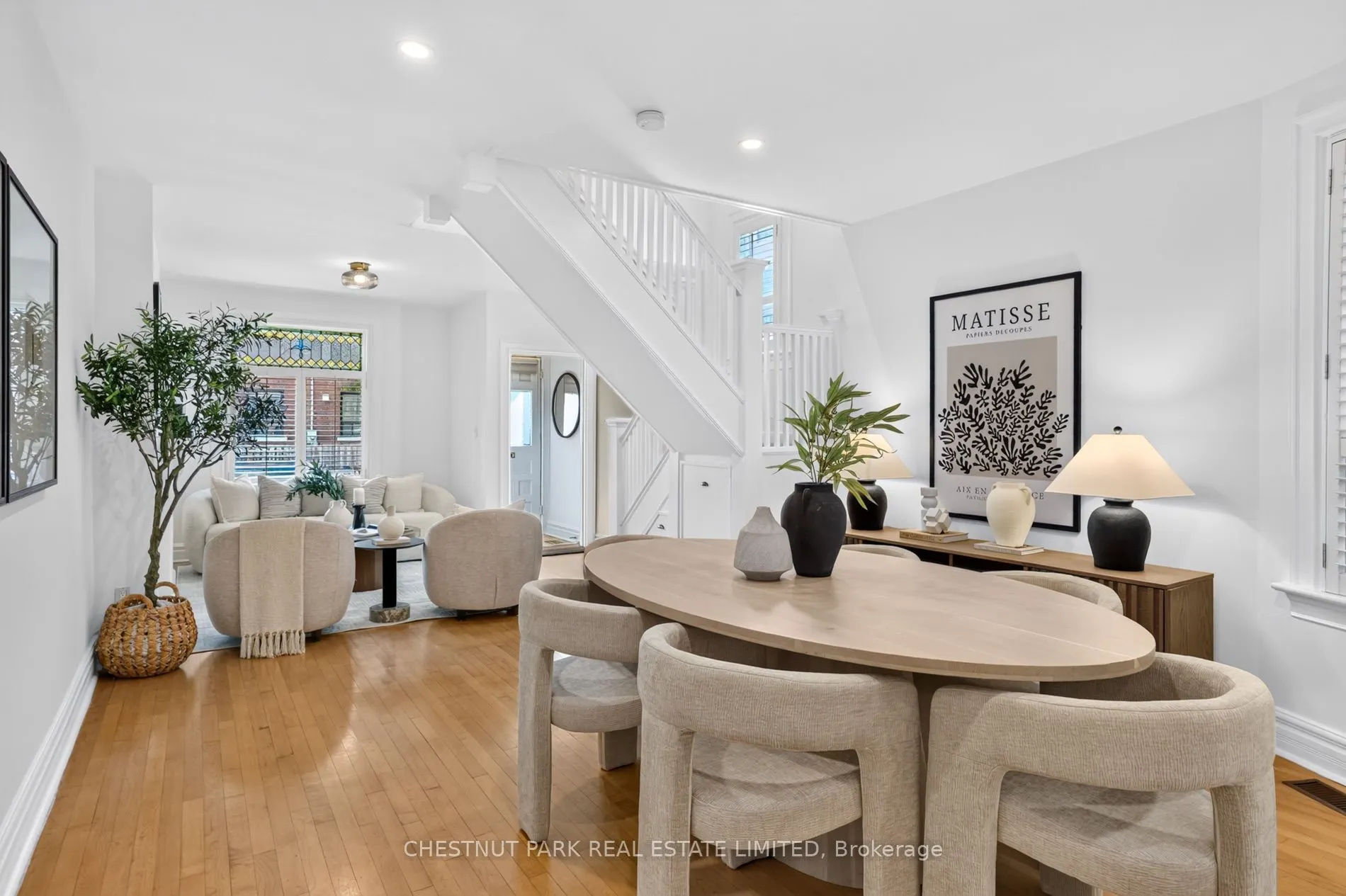 86 Cambridge Avenue