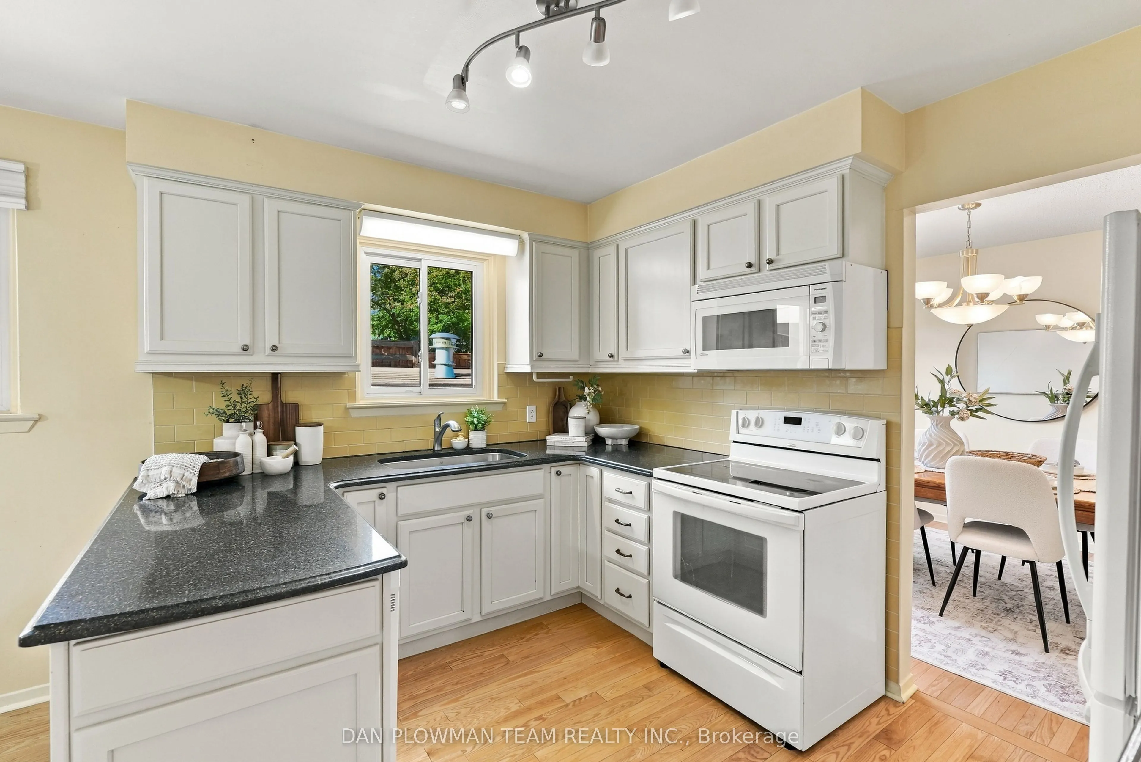 51 Rosalynne Avenue