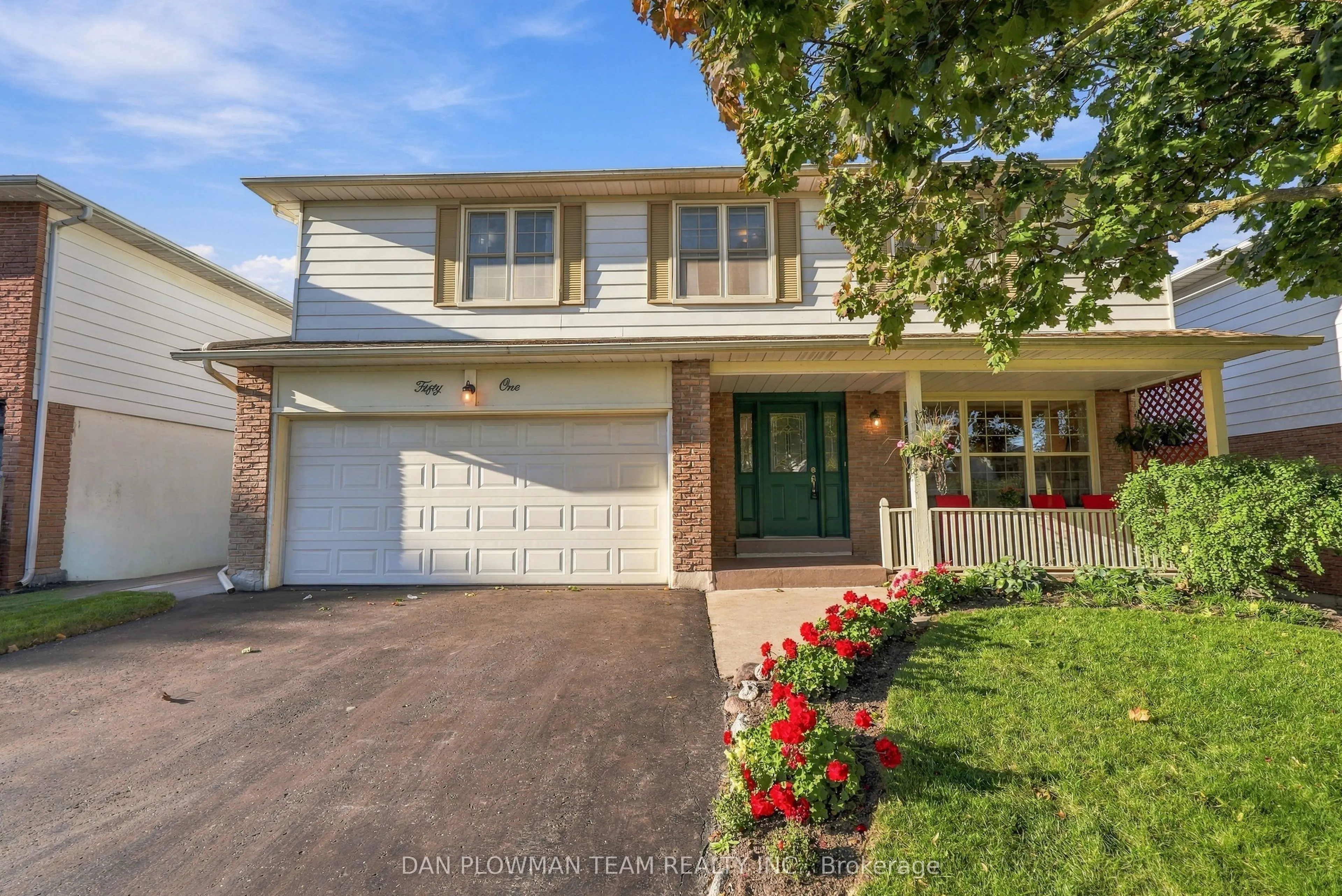 51 Rosalynne Avenue