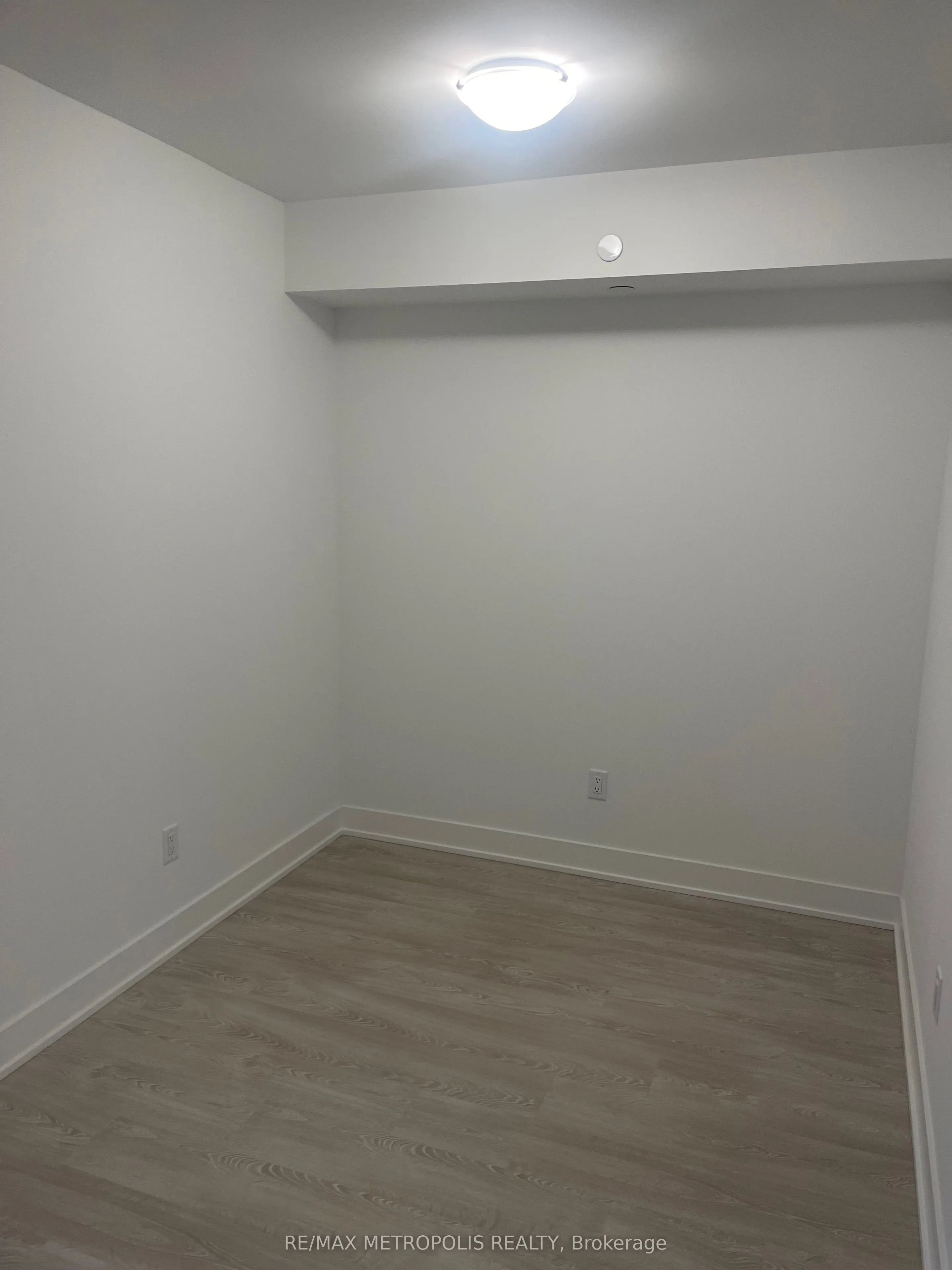 2545 Simcoe Street N #413