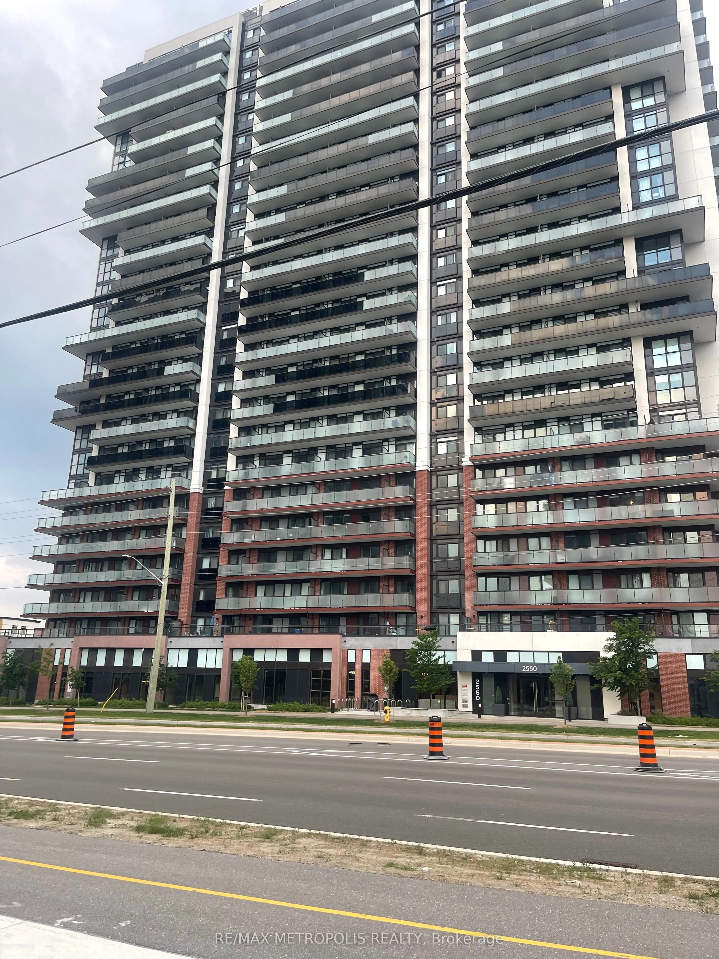 2545 Simcoe Street N #413