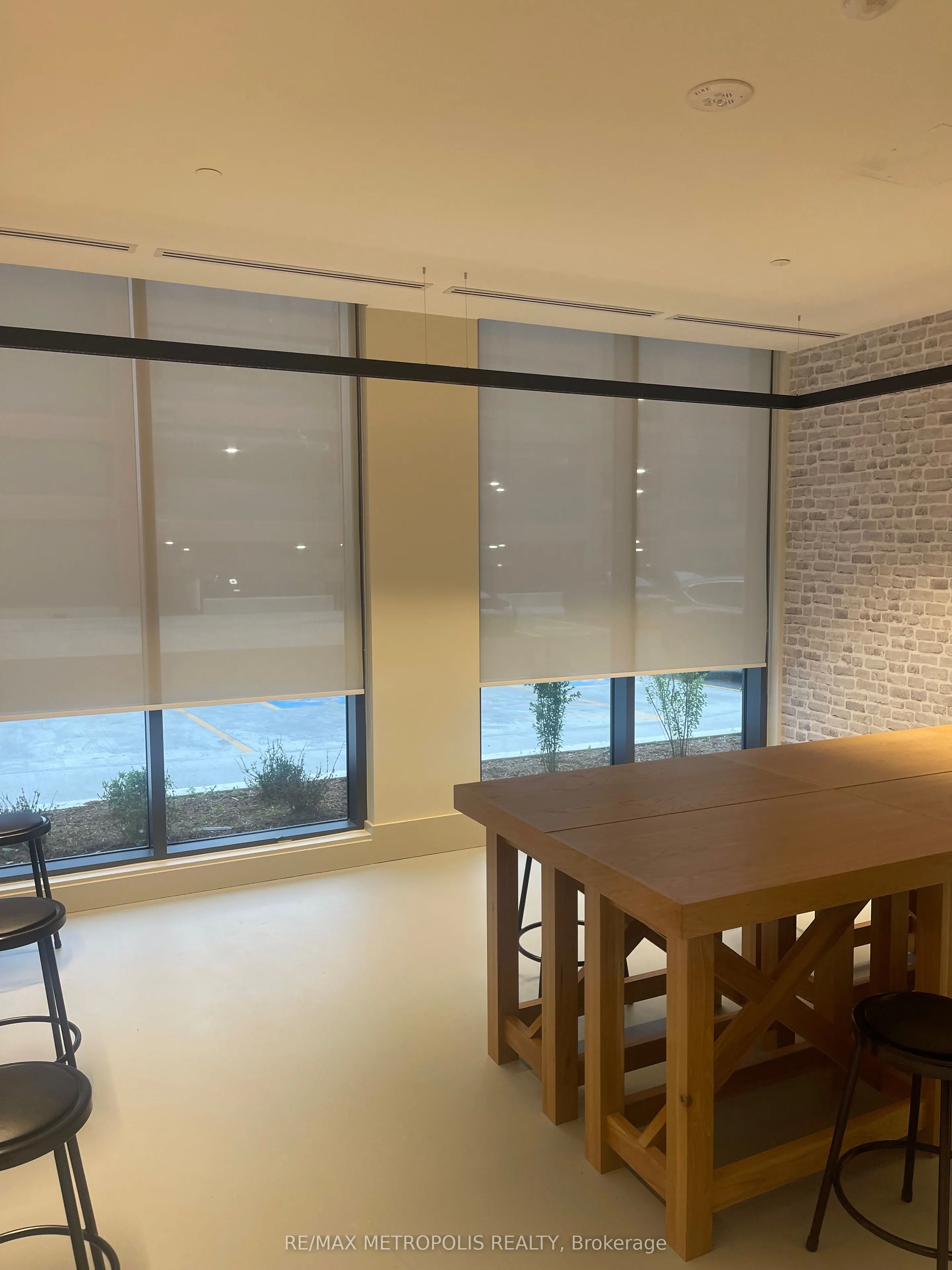 2545 Simcoe Street N #413