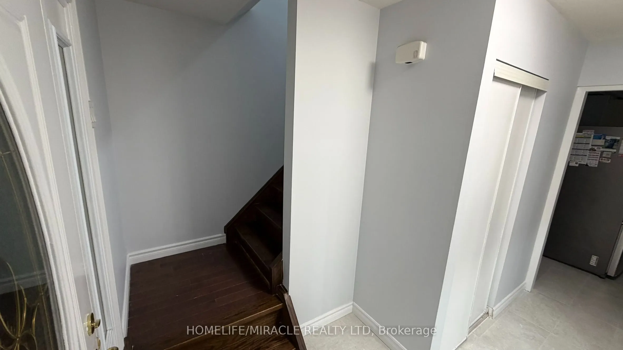89 Dunsfold Drive