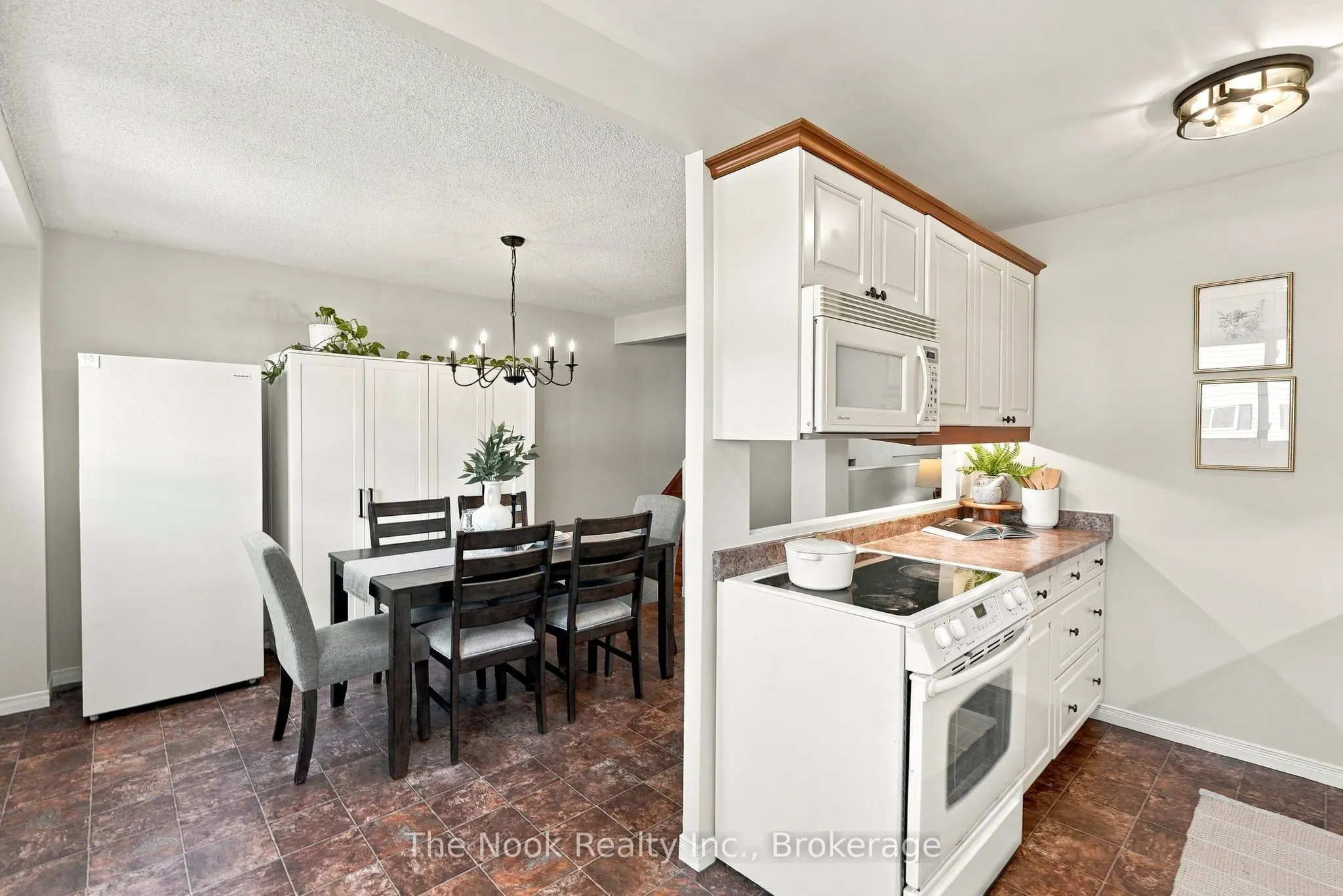 966 Adelaide Avenue E #49