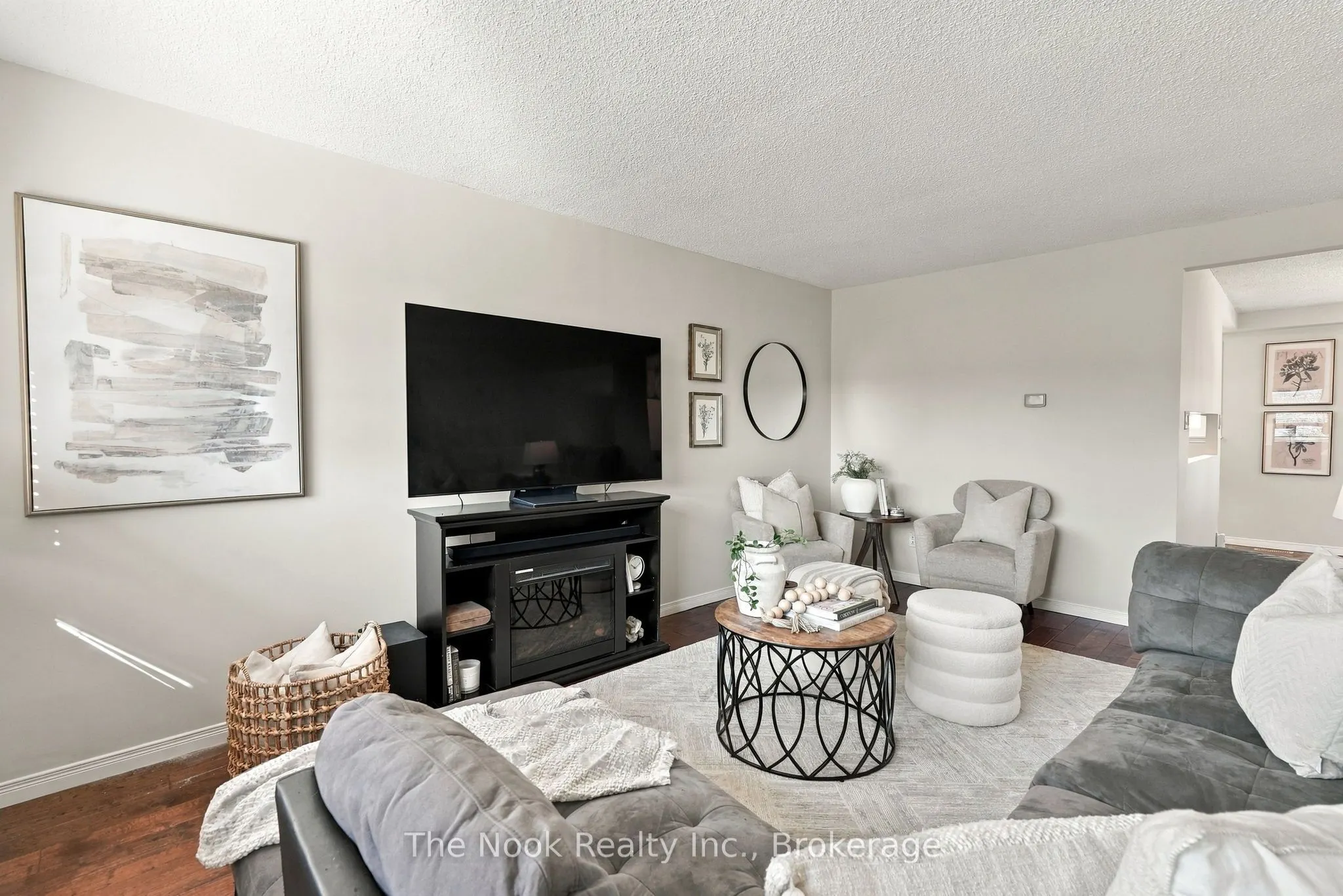 966 Adelaide Avenue E #49
