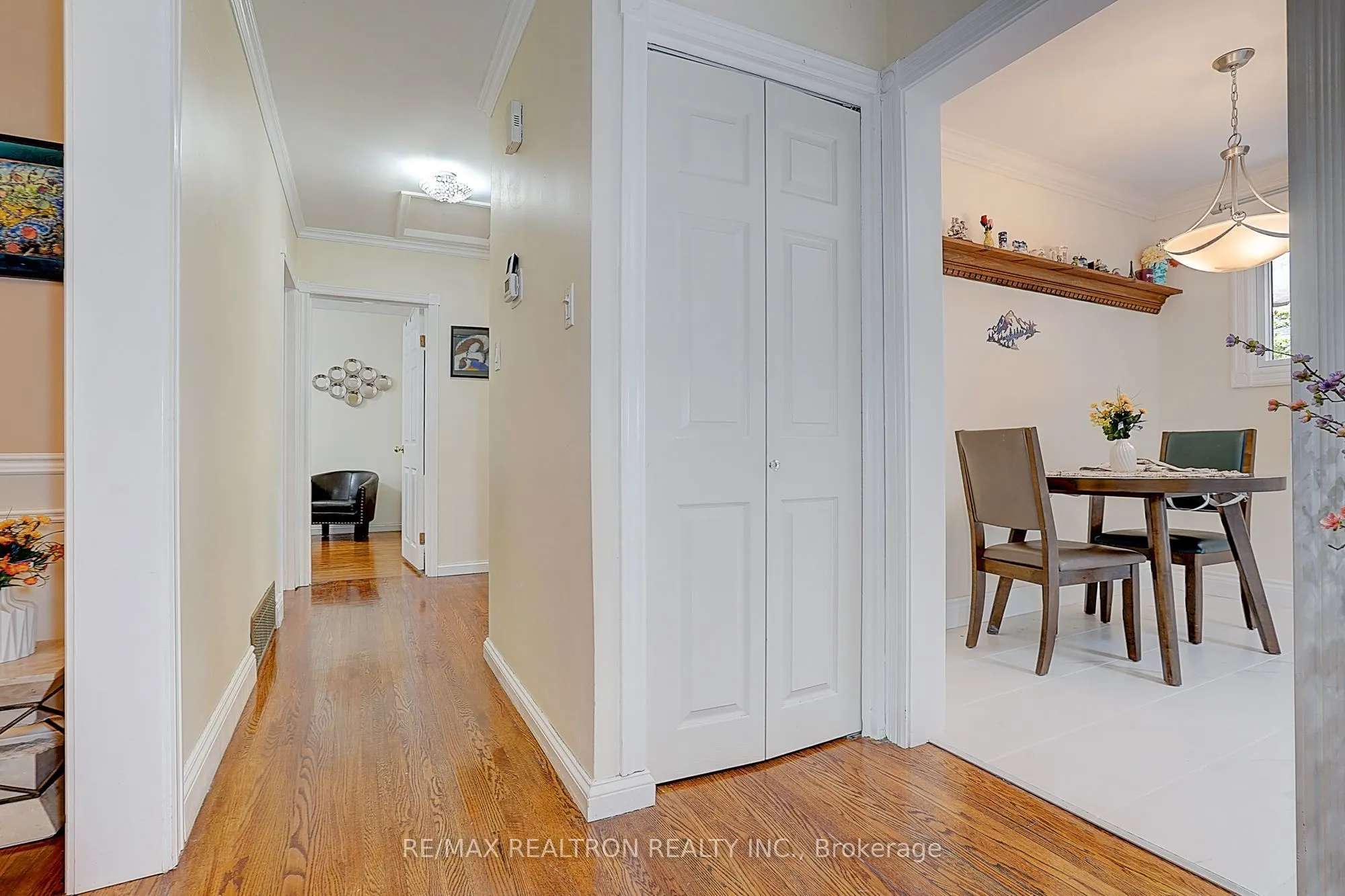 583 Pinewood Street