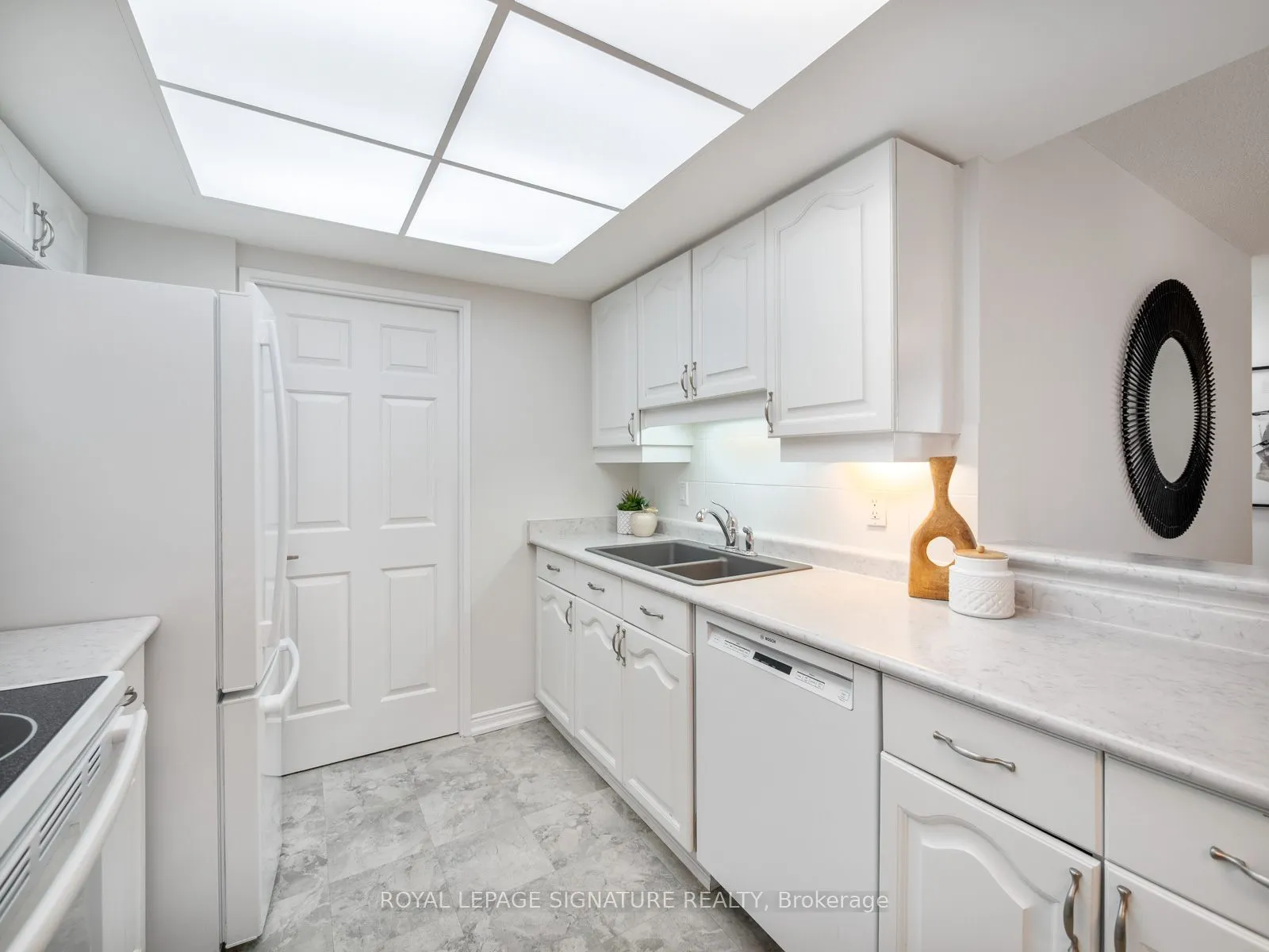 20 Guildwood Parkway #612