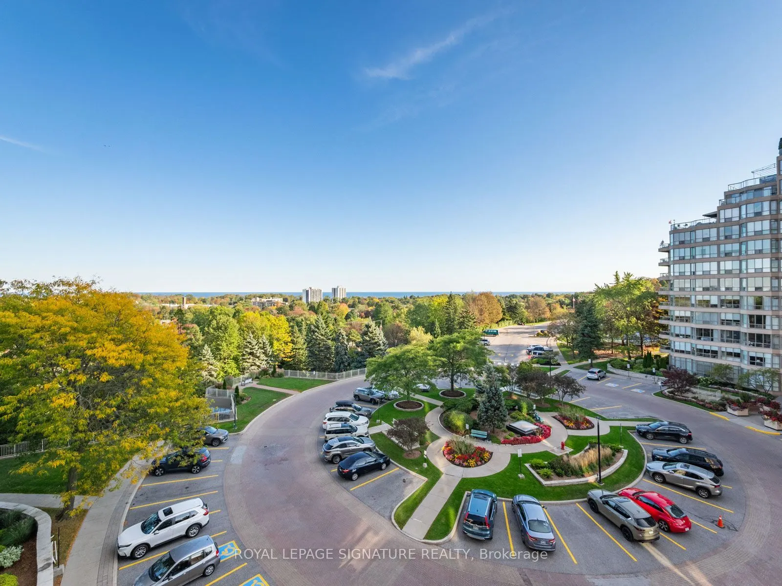 20 Guildwood Parkway #612