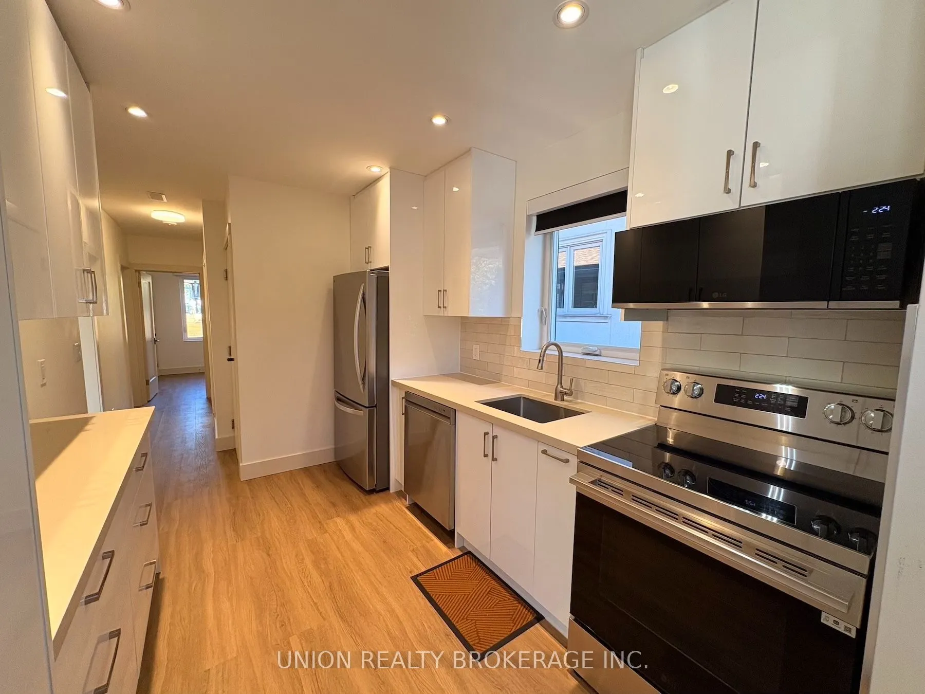 35 Elmview Drive #Main