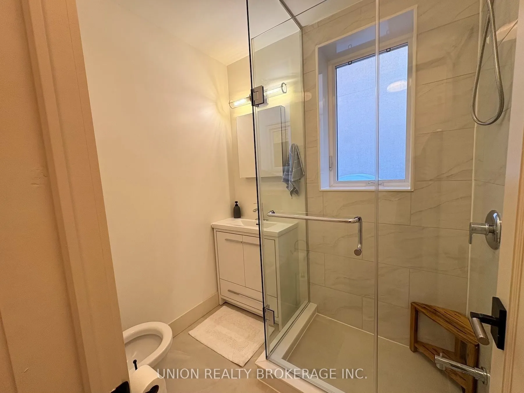 35 Elmview Drive #Main