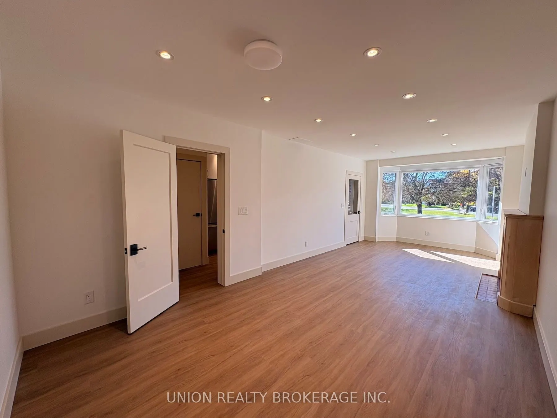 35 Elmview Drive #Main