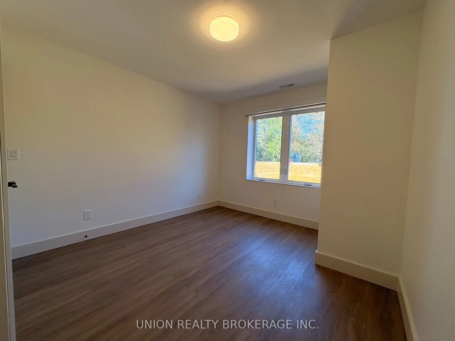 35 Elmview Drive #Main