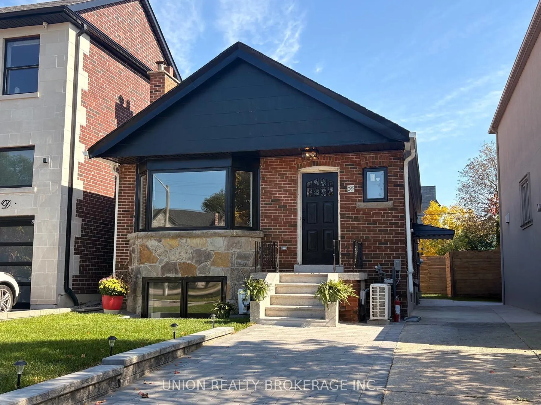 35 Elmview Drive #Main