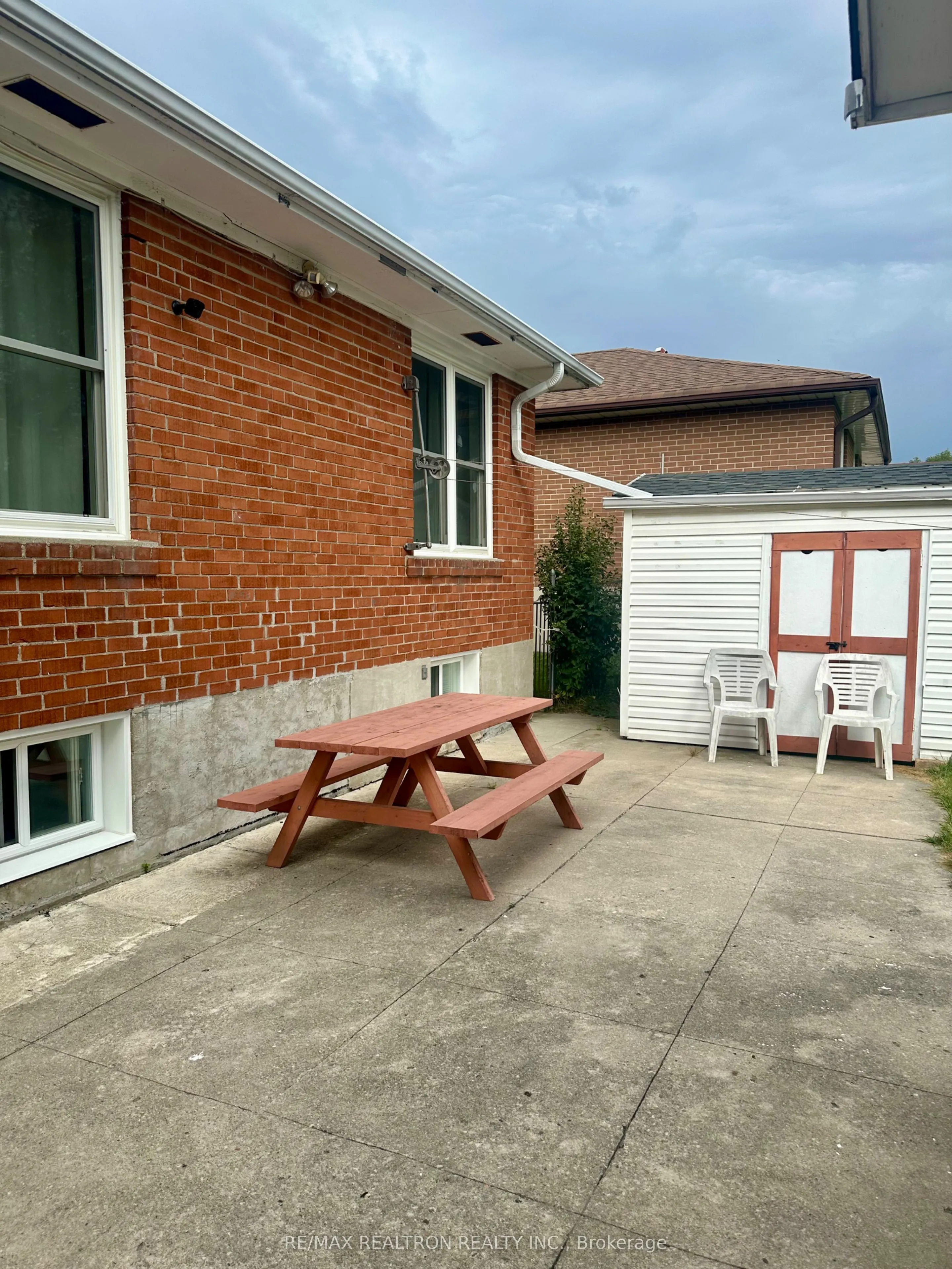 215 Poplar Road