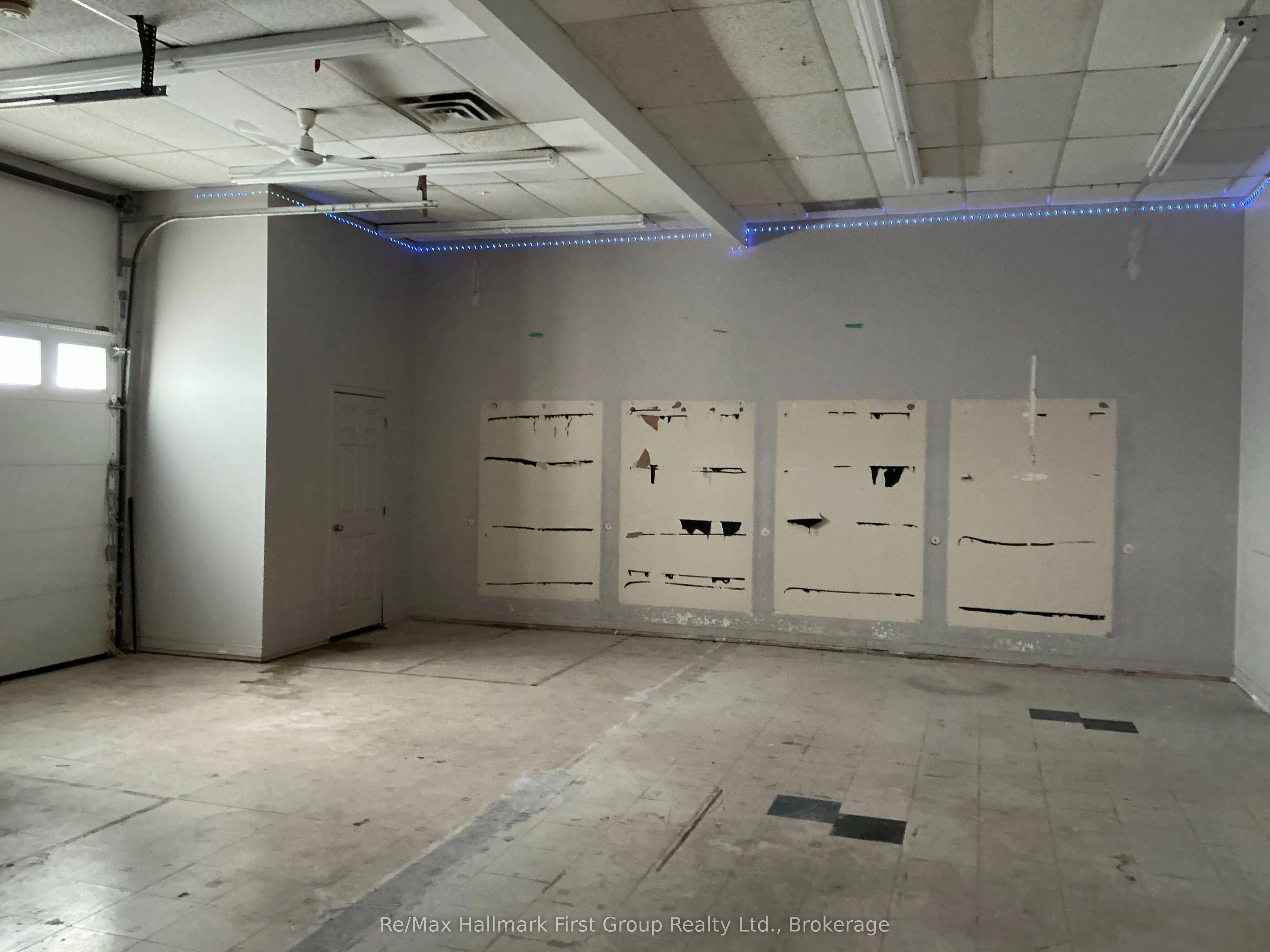 1411 King Street E #4