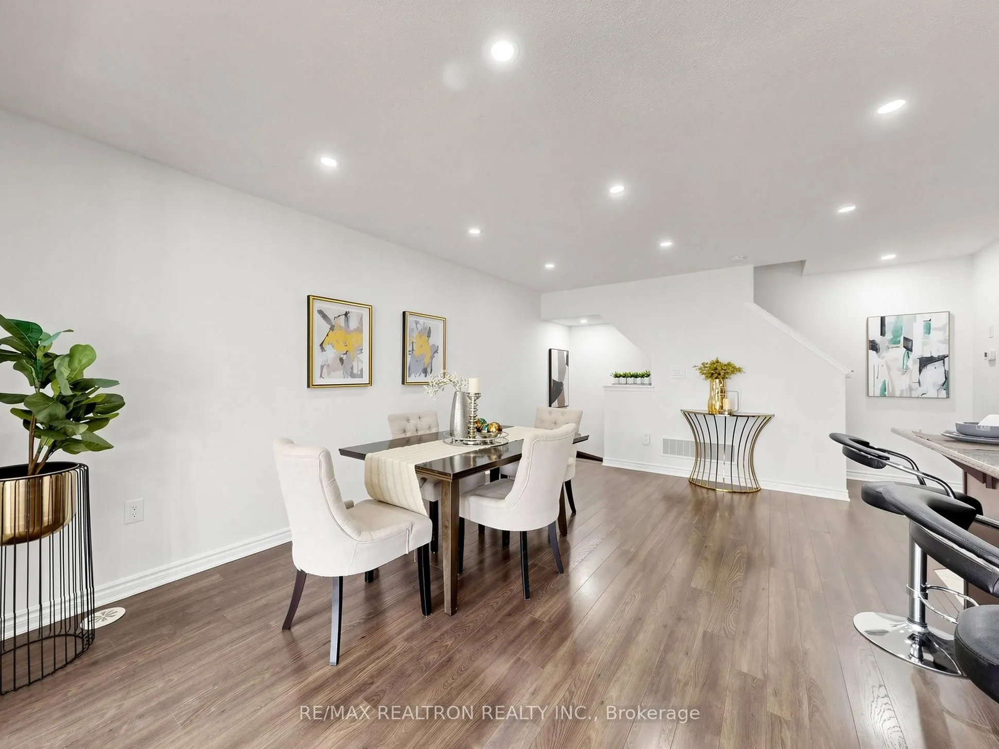 1072 Clipper Lane