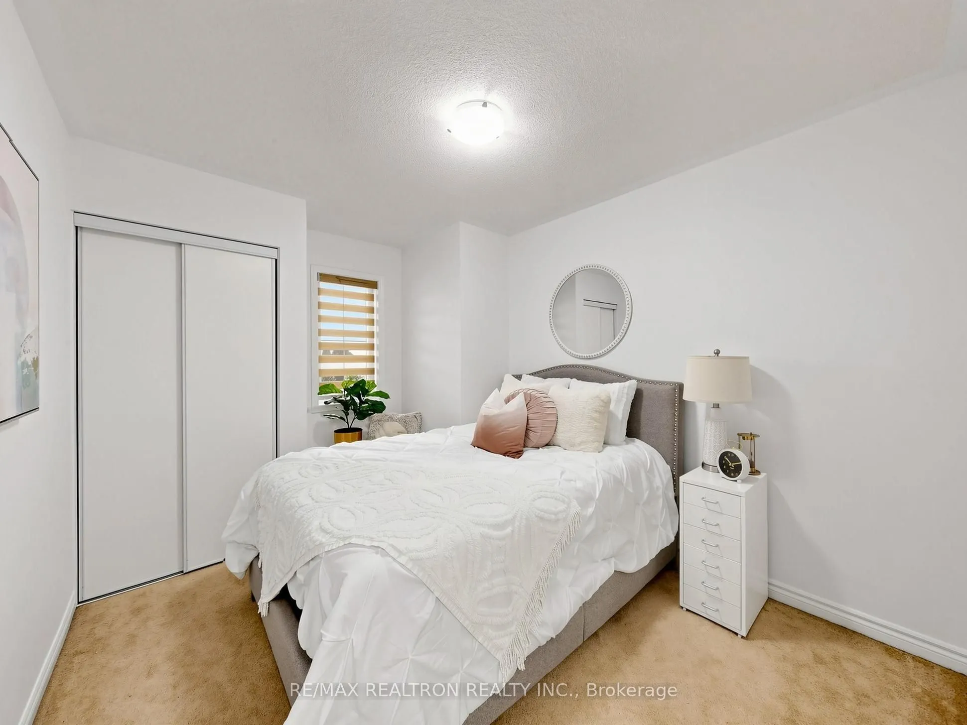1072 Clipper Lane