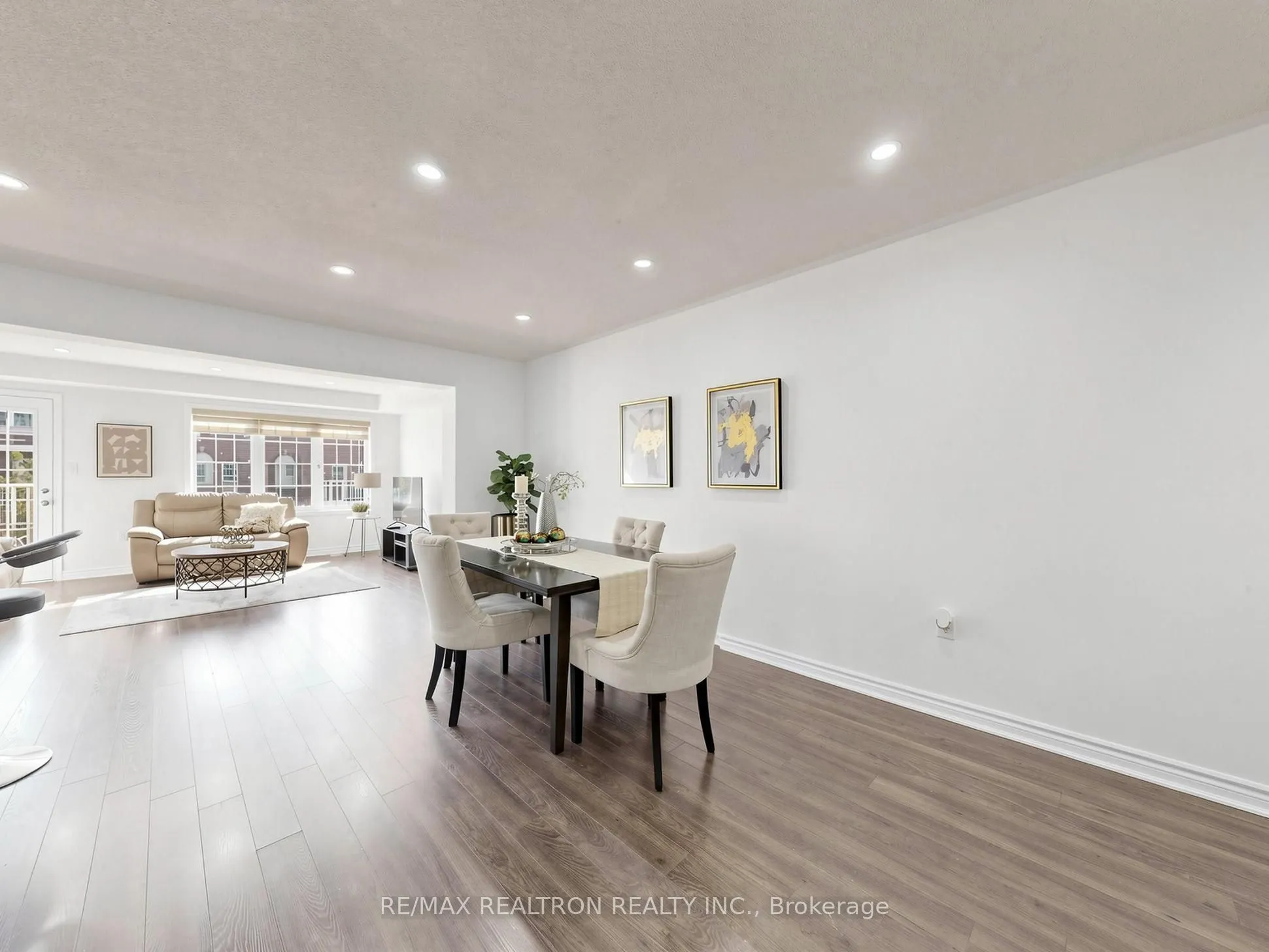 1072 Clipper Lane