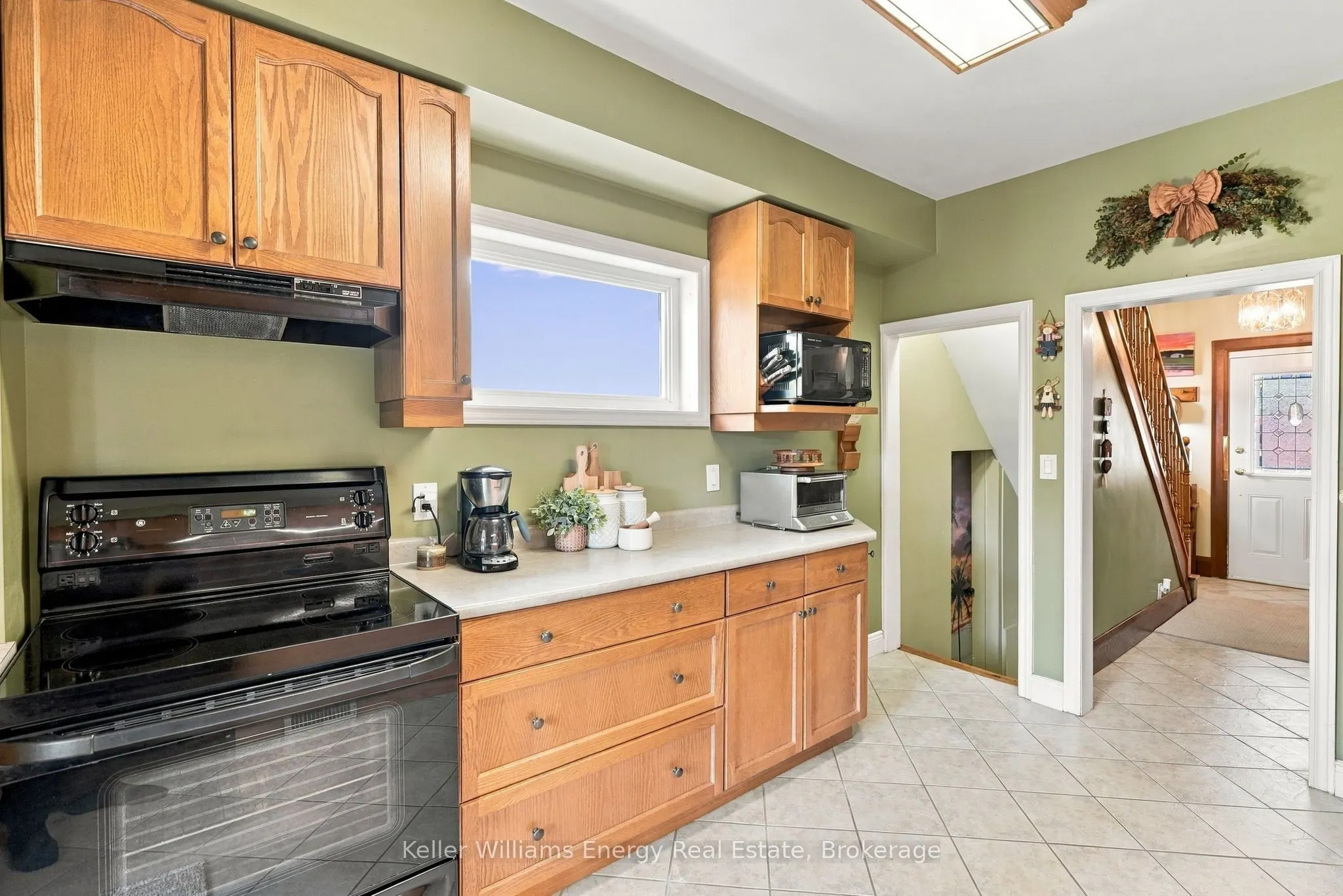 256 Grooms Avenue