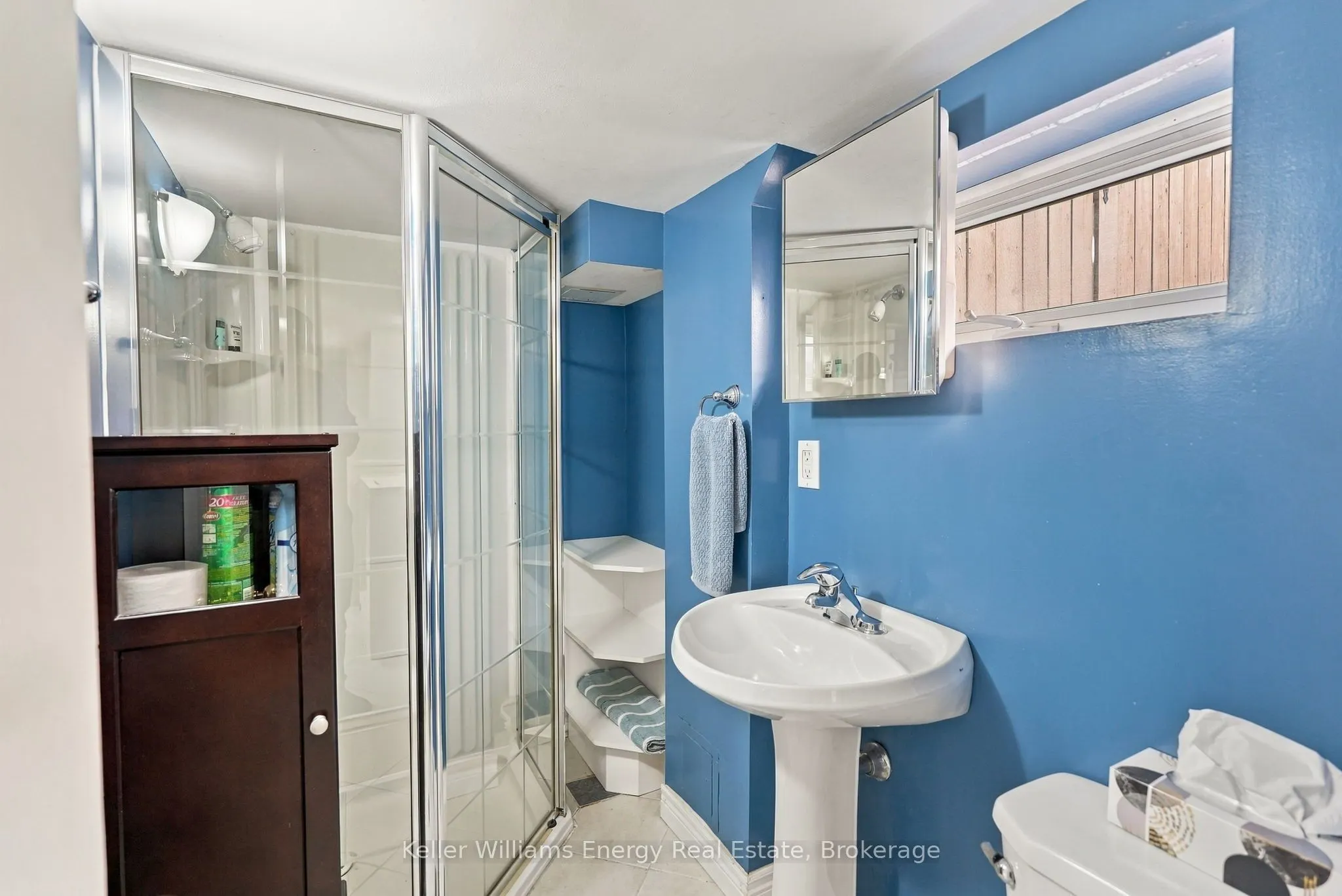256 Grooms Avenue