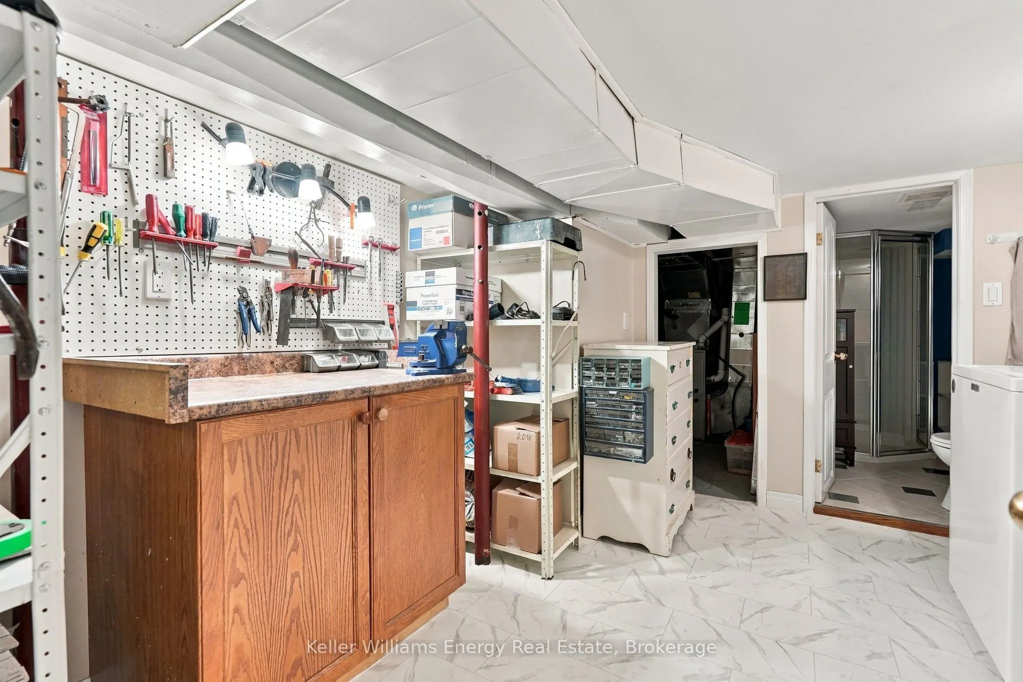 256 Grooms Avenue