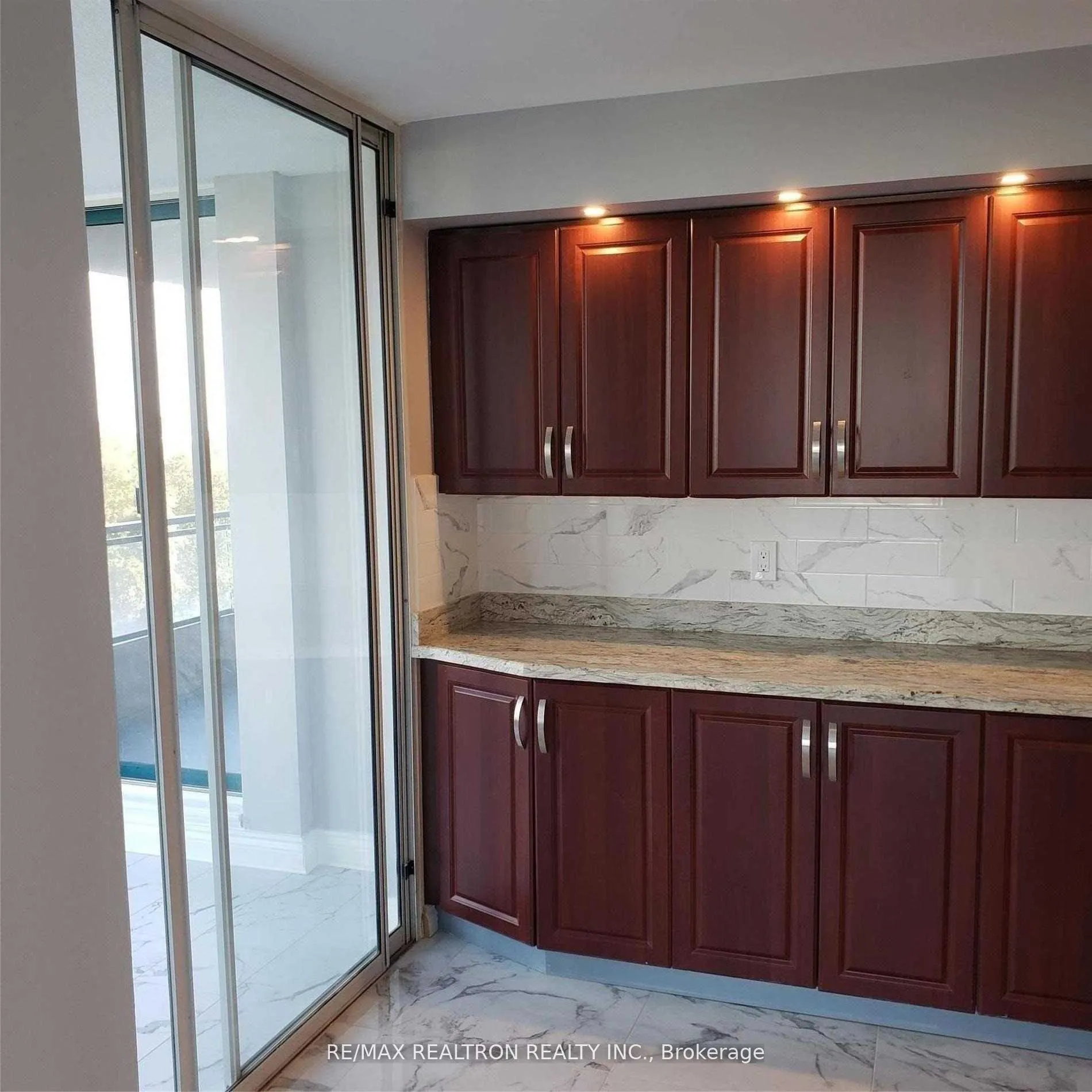 4727 Sheppard Avenue E #704