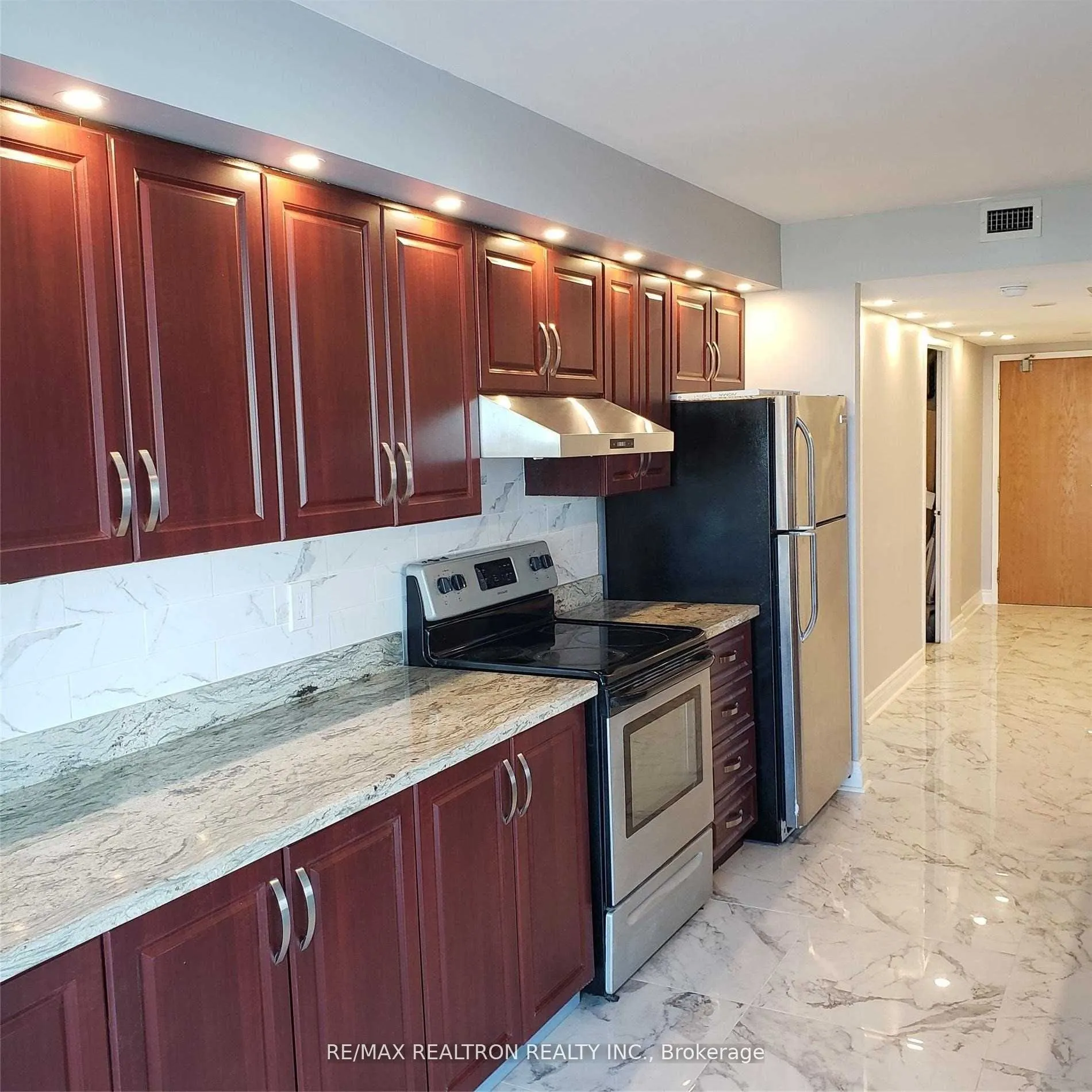 4727 Sheppard Avenue E #704