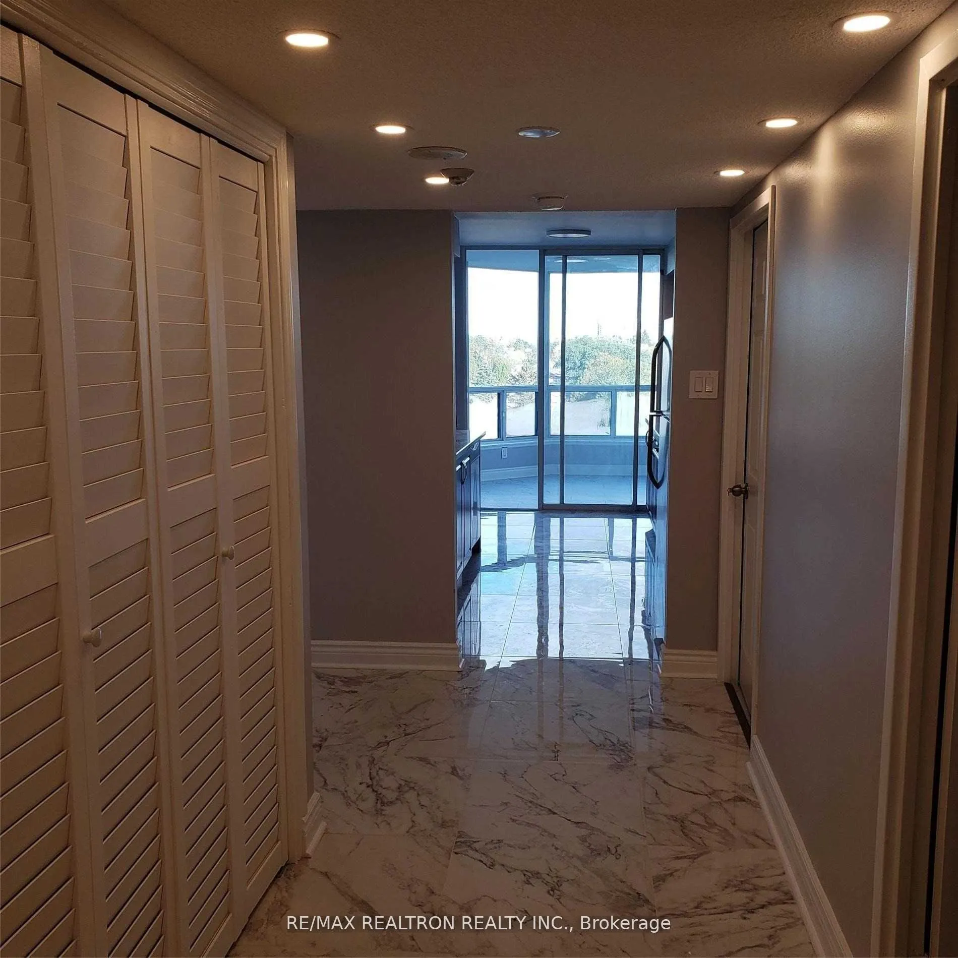 4727 Sheppard Avenue E #704