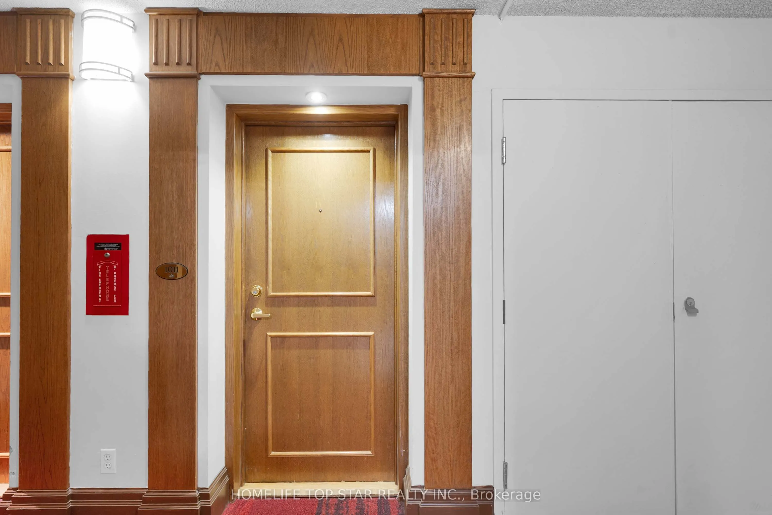 8 Lee Centre Drive #1011