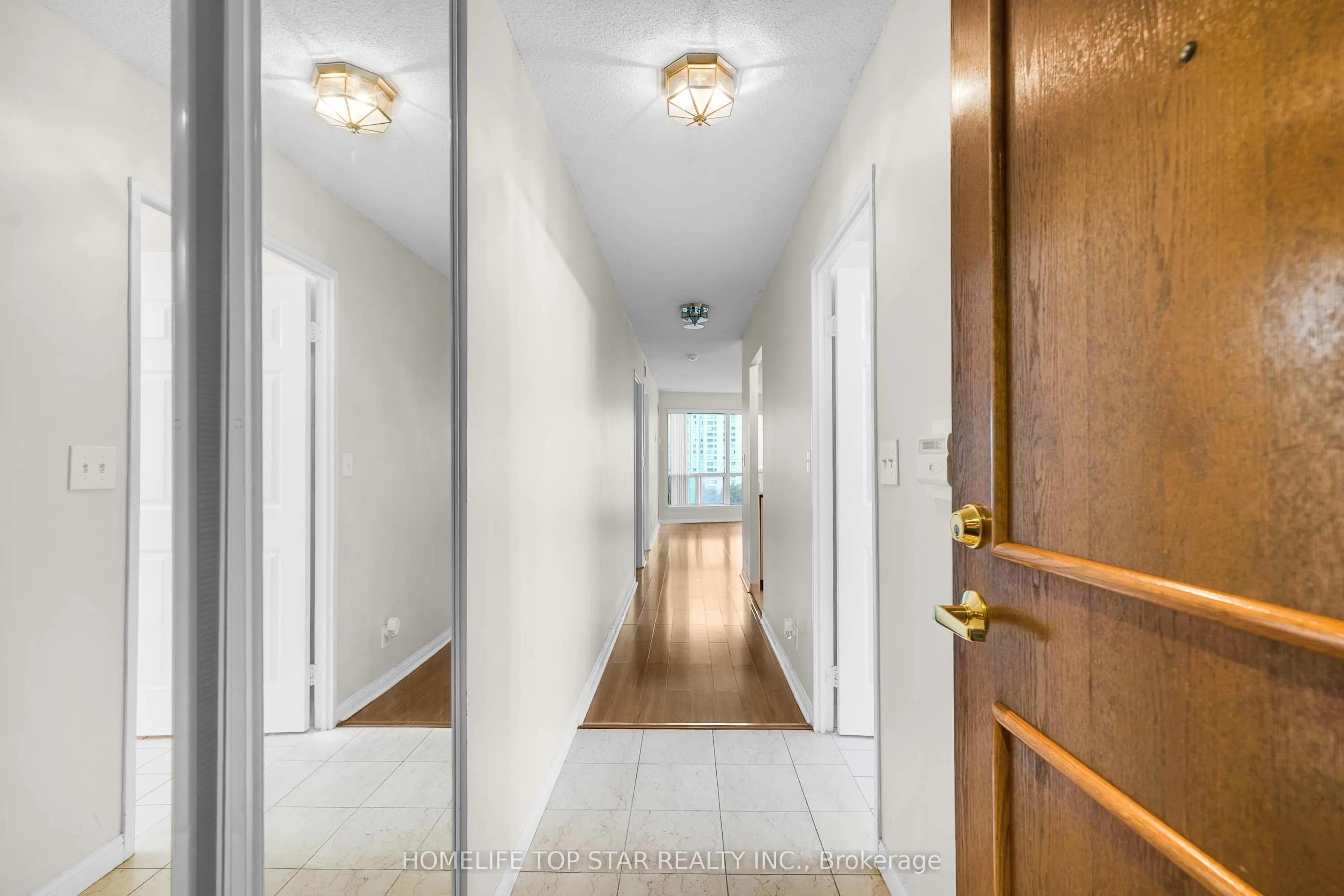 8 Lee Centre Drive #1011