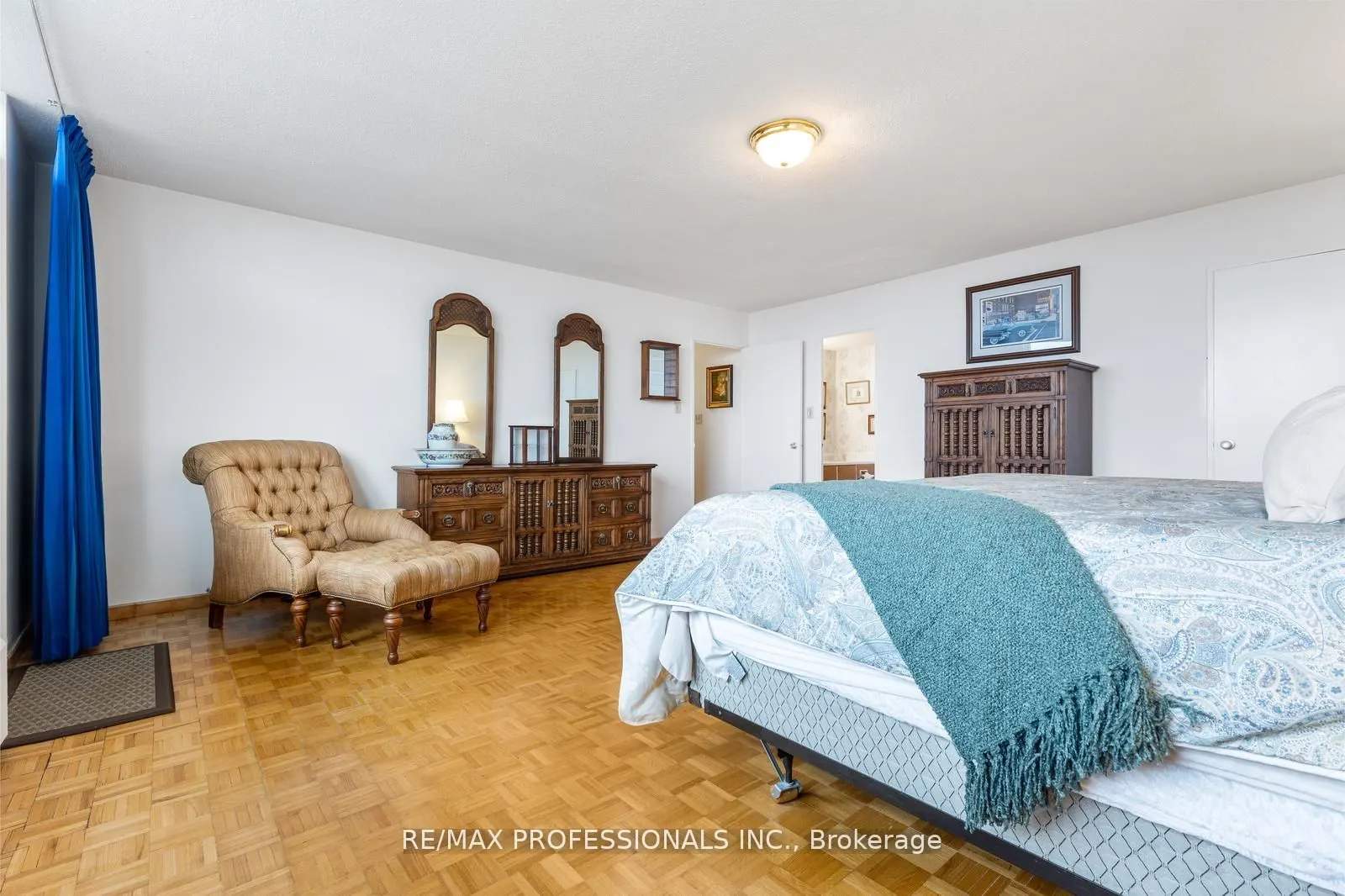180 Markham Road #1704