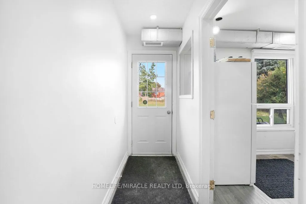 2037 Simcoe Street N #Basement