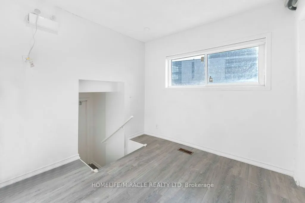 2037 Simcoe Street N #Basement