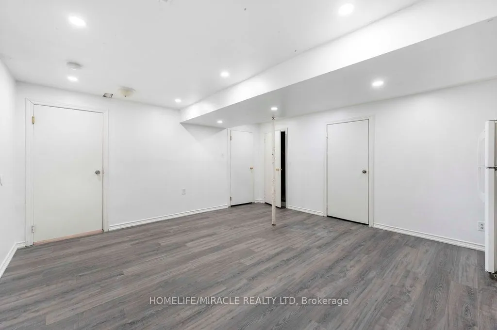 2037 Simcoe Street N #Basement
