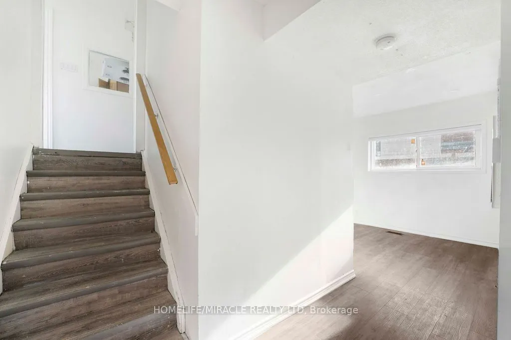 2037 Simcoe Street N #Basement