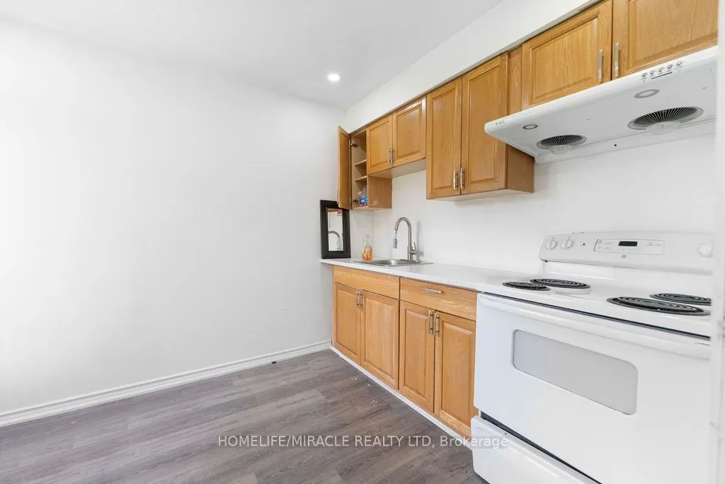 2037 Simcoe Street N #Basement