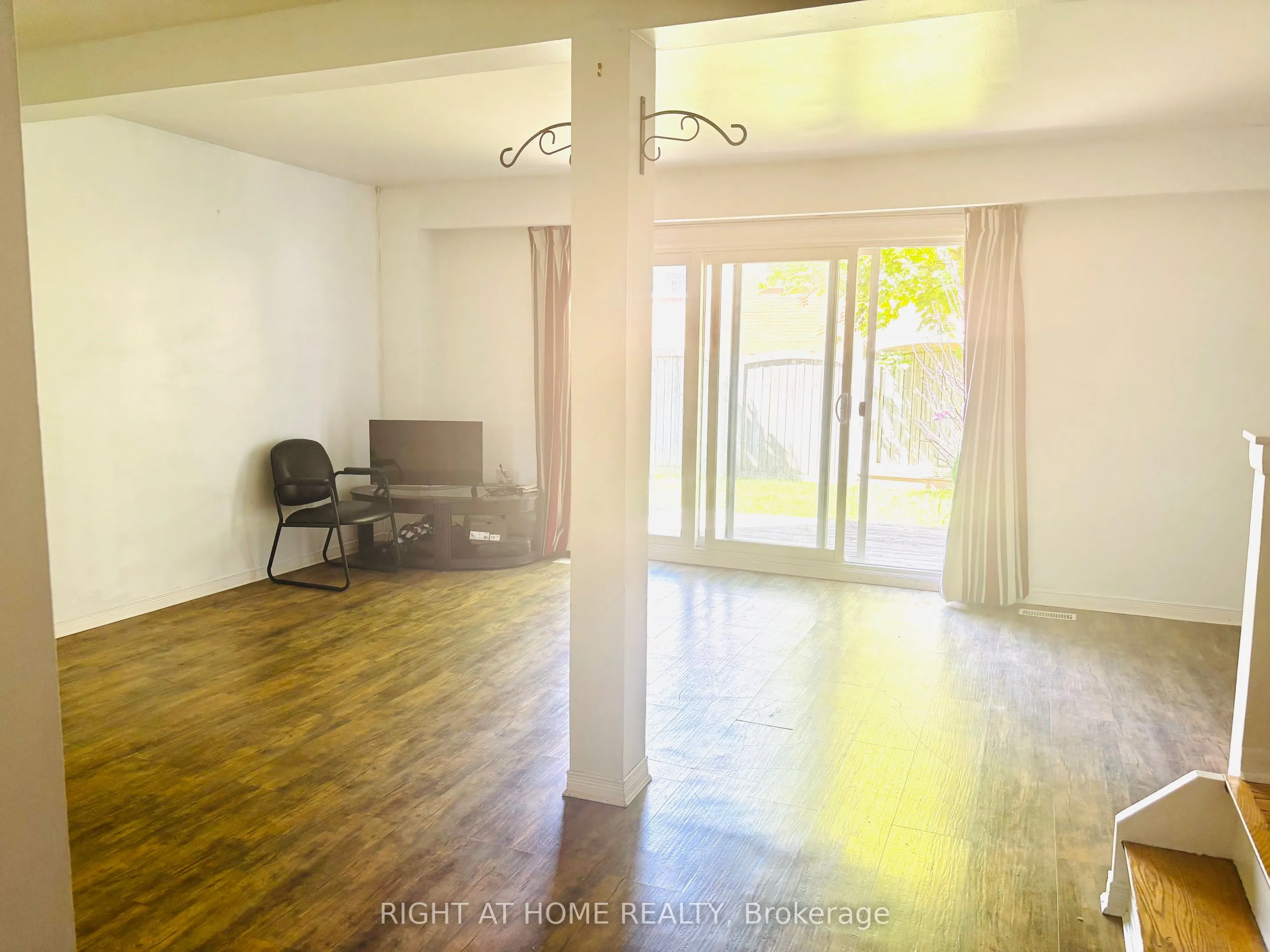925 Bayly Street #7