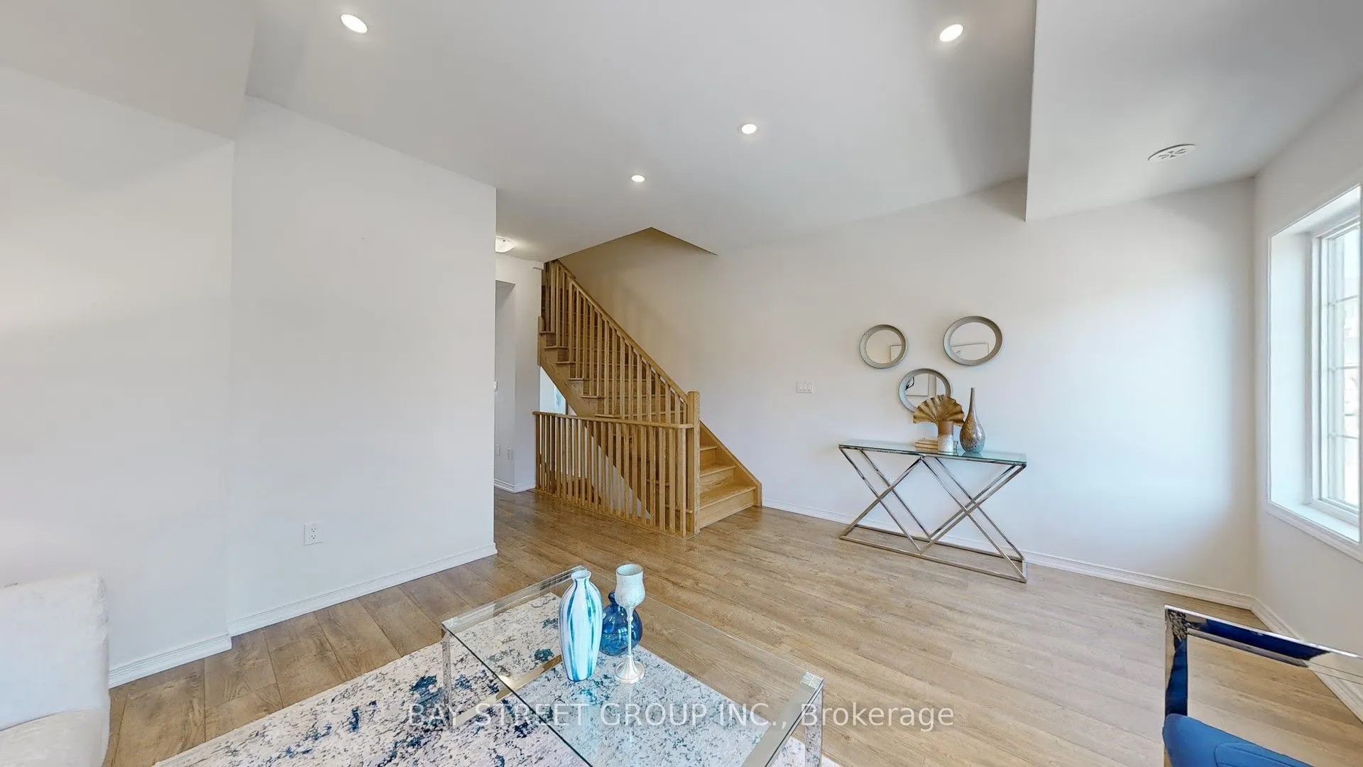 2695 Magdalen Path