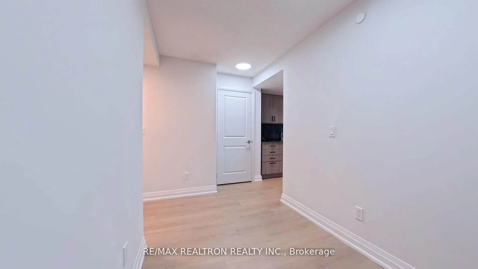 20 Meadowglen Place #322