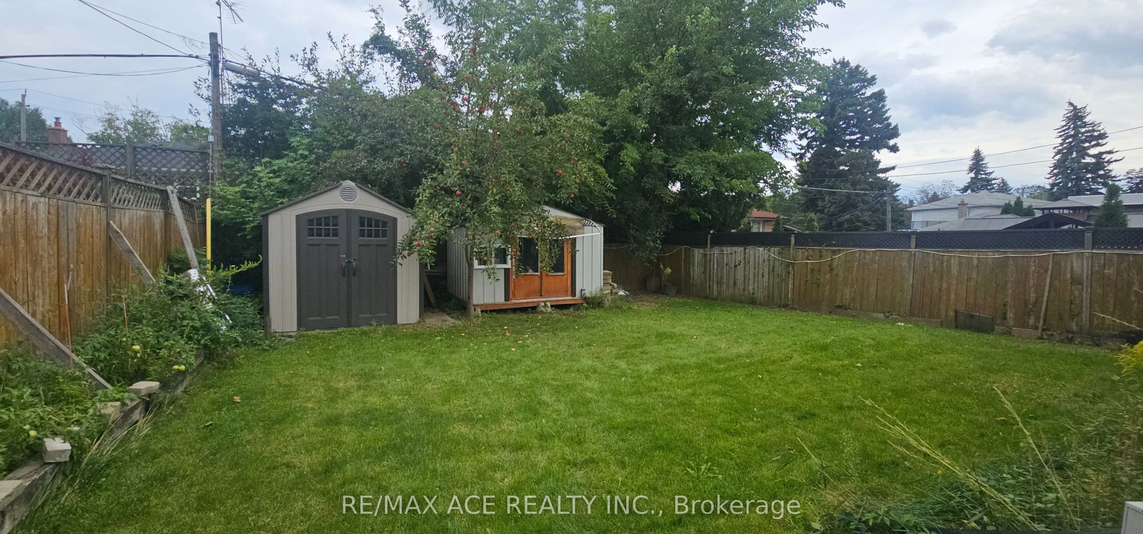 87 Lynnbrook Drive #Main