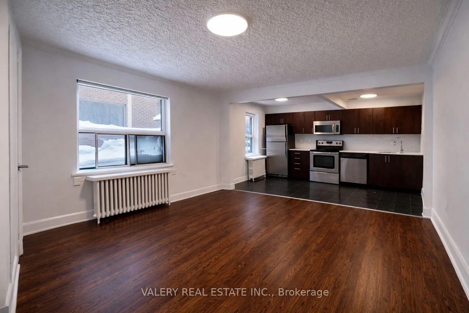 2404 Queen Street E #27