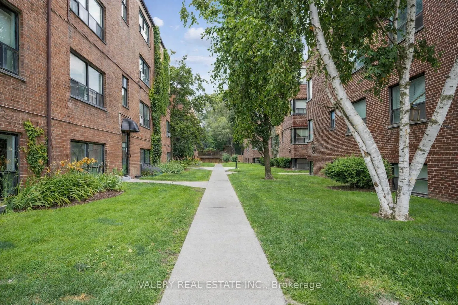 3015 Queen Street E #D7