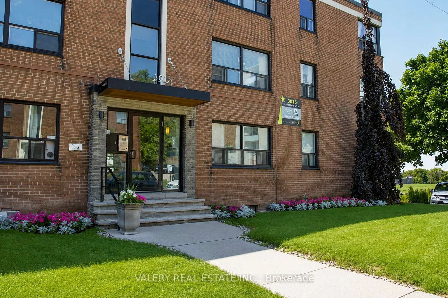 3015 Queen Street E #D7