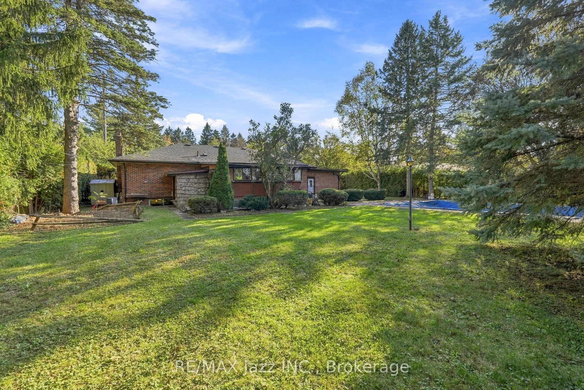 346 Conlin Road E