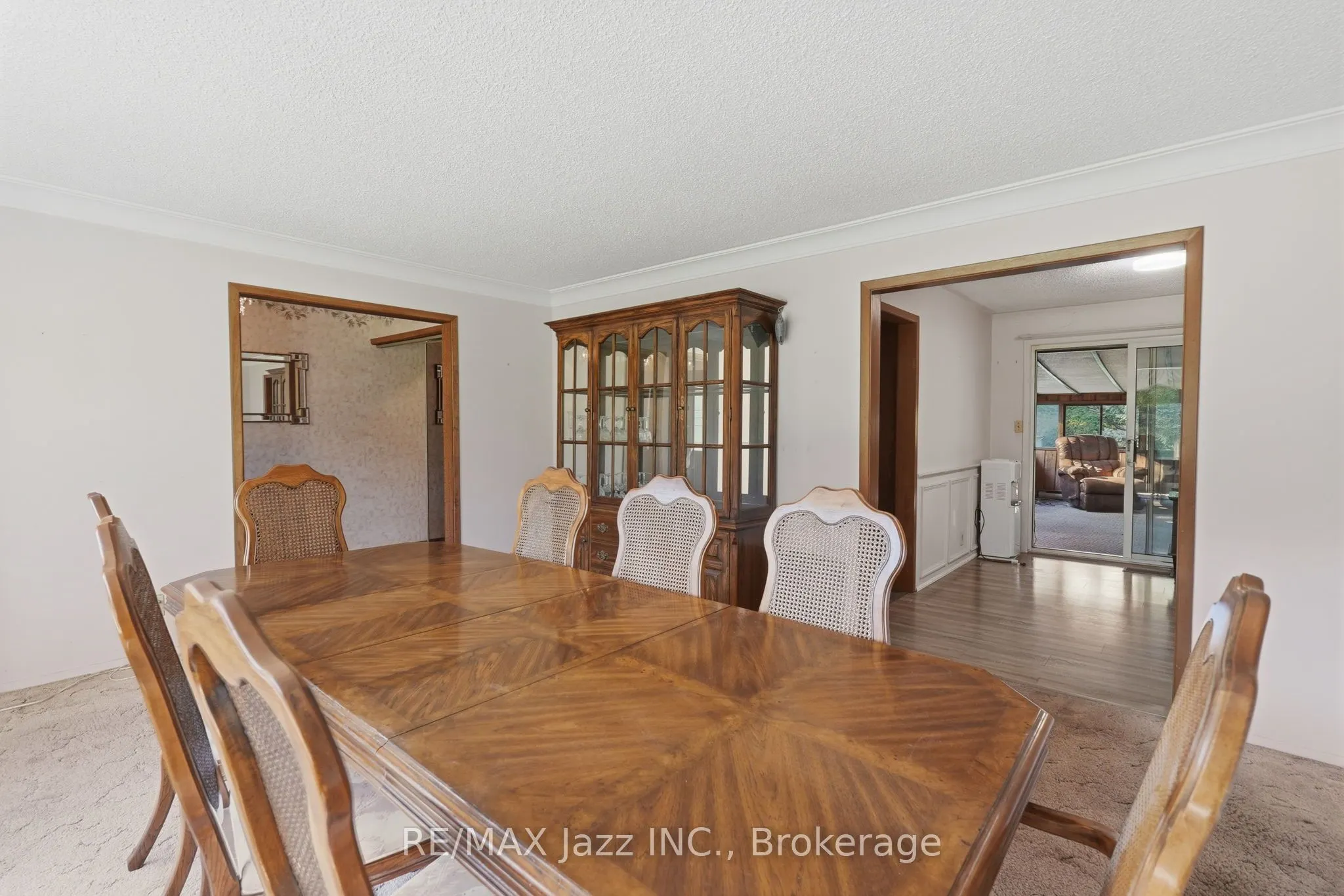 346 Conlin Road E