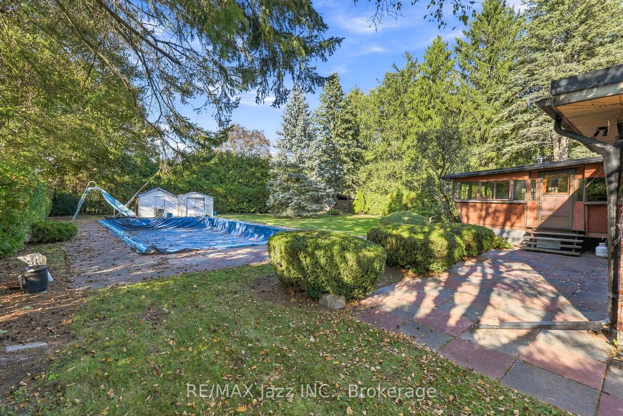 346 Conlin Road E