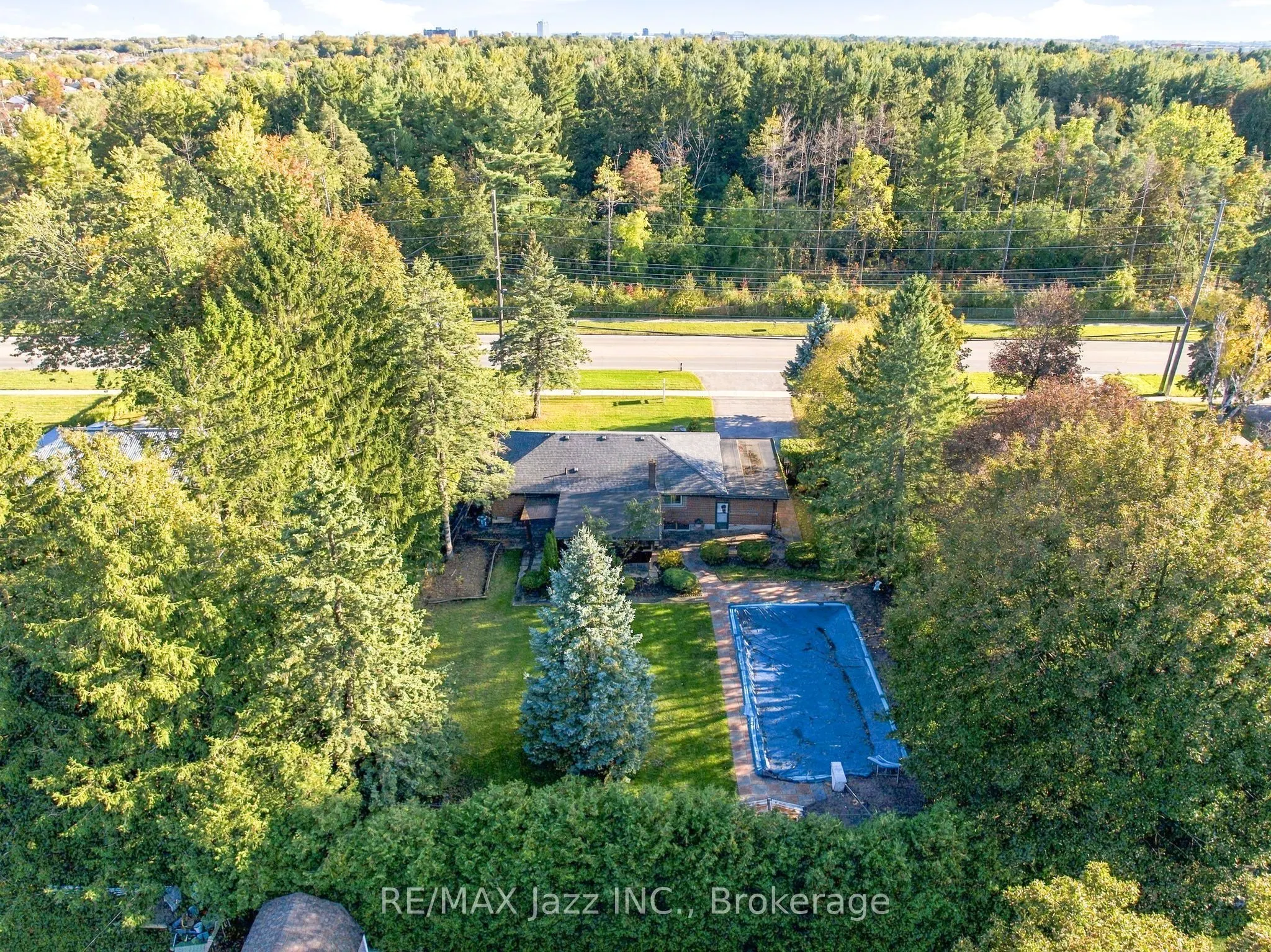 346 Conlin Road E