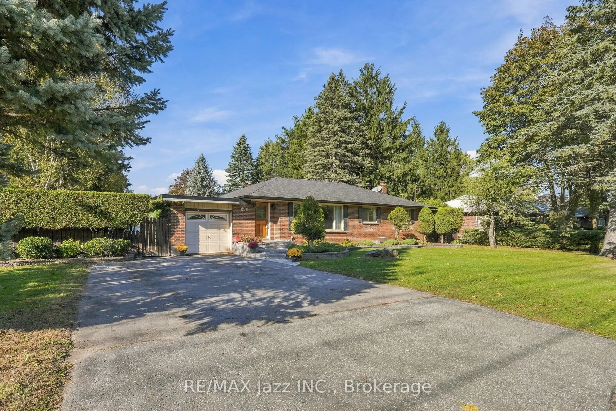 346 Conlin Road E
