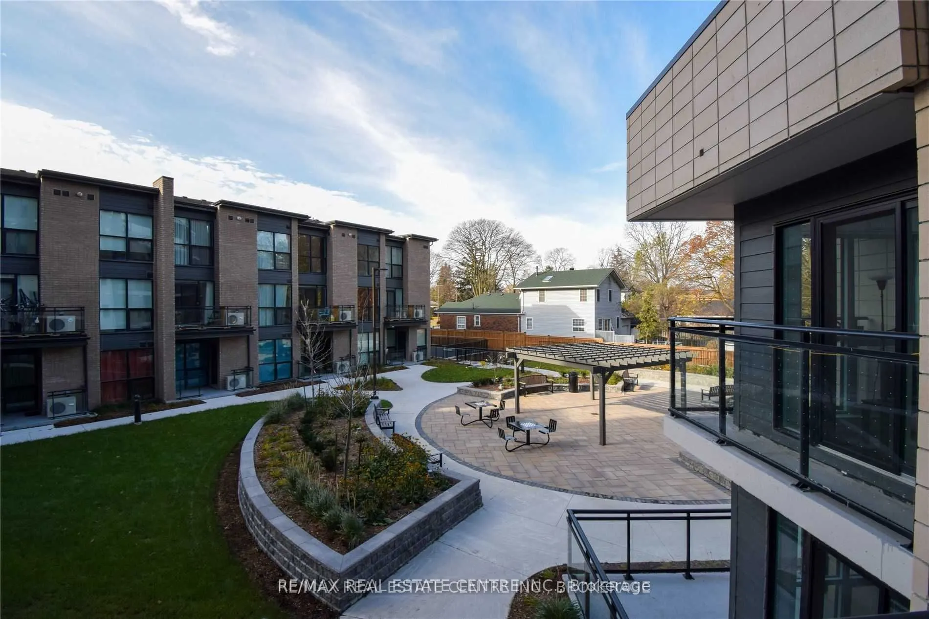 1 Falaise Road #208